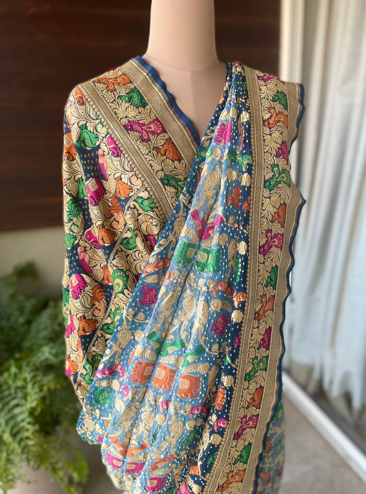 Saanjh - A Glorified Sunset Meenakari Motif Saree