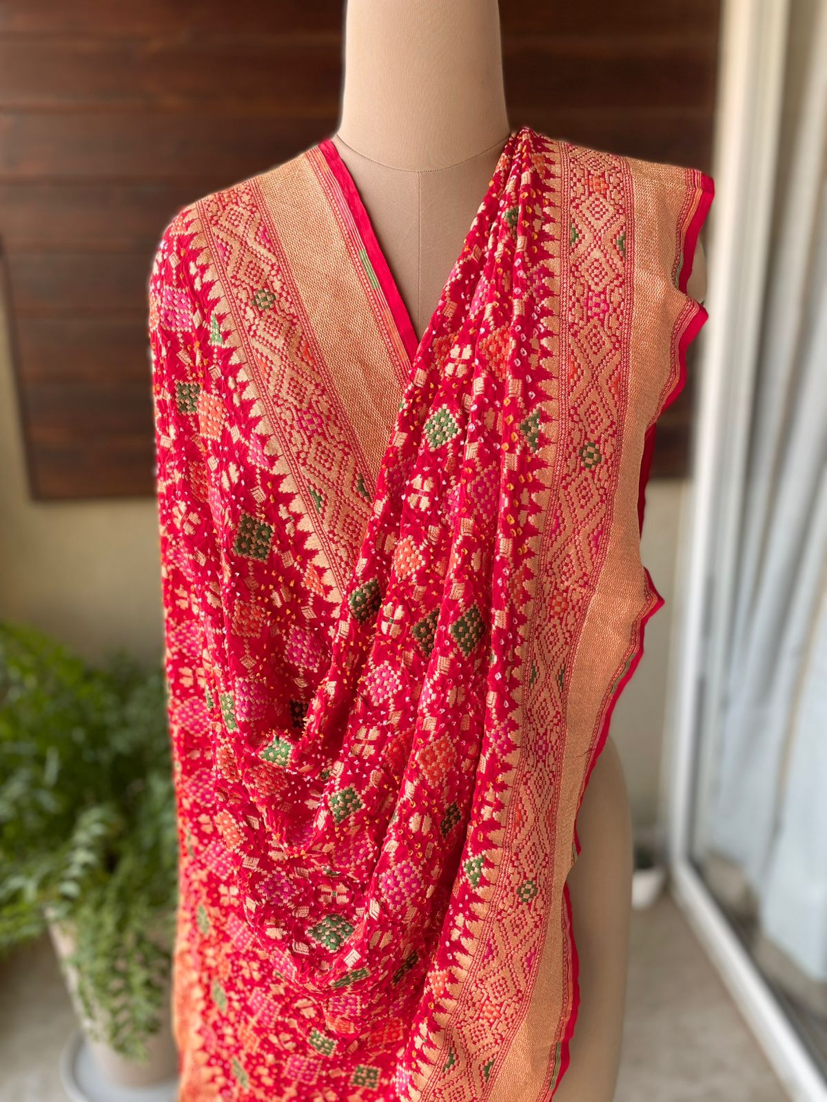 Poorvi - Red Meenakari Bandhani Dupatta