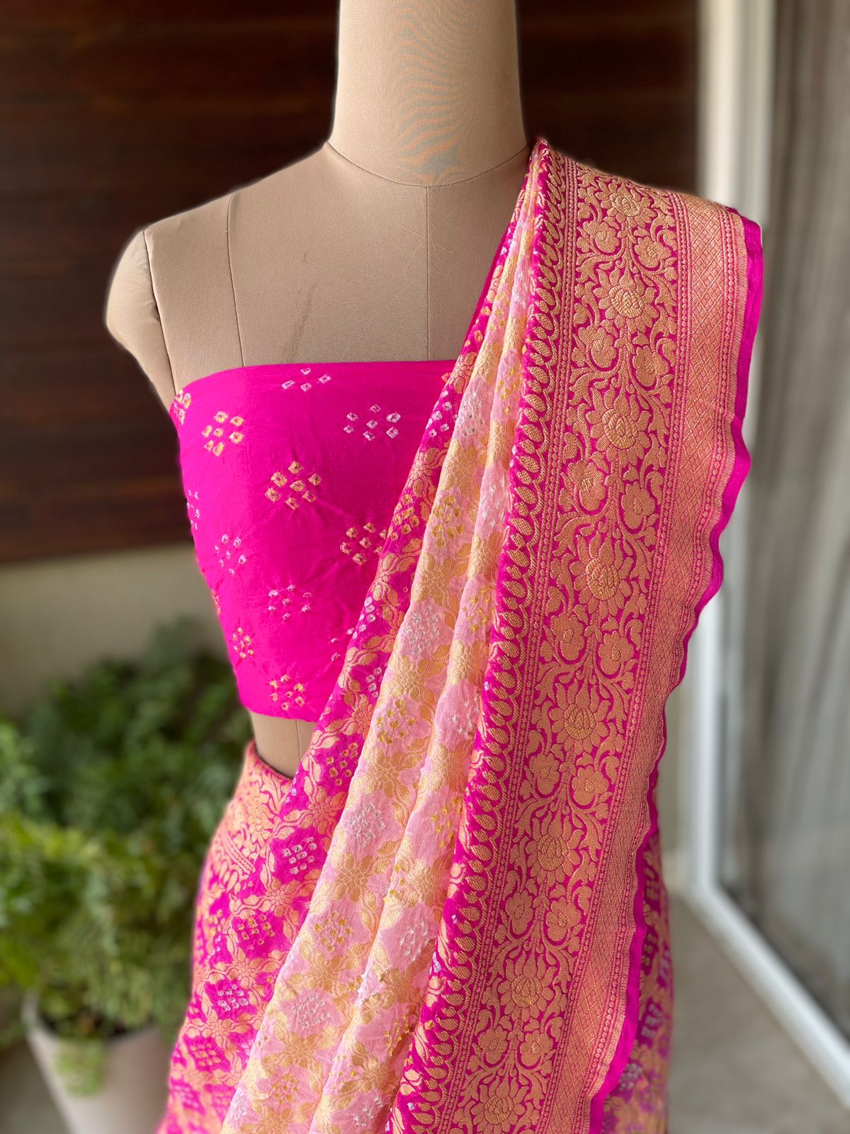 Divya - Pink & Peach Bandhani Banarasi Saree