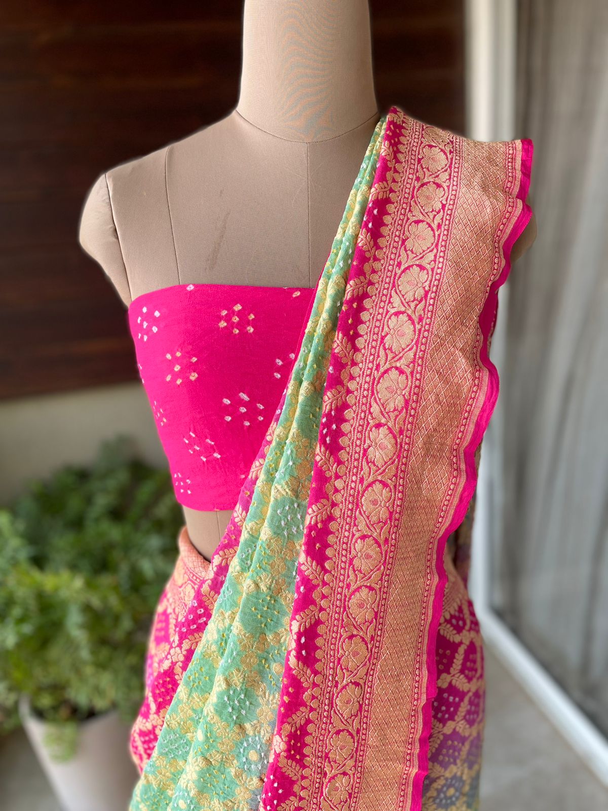 Aashvi - Rose Pink & Green Bandhani Banarasi Saree
