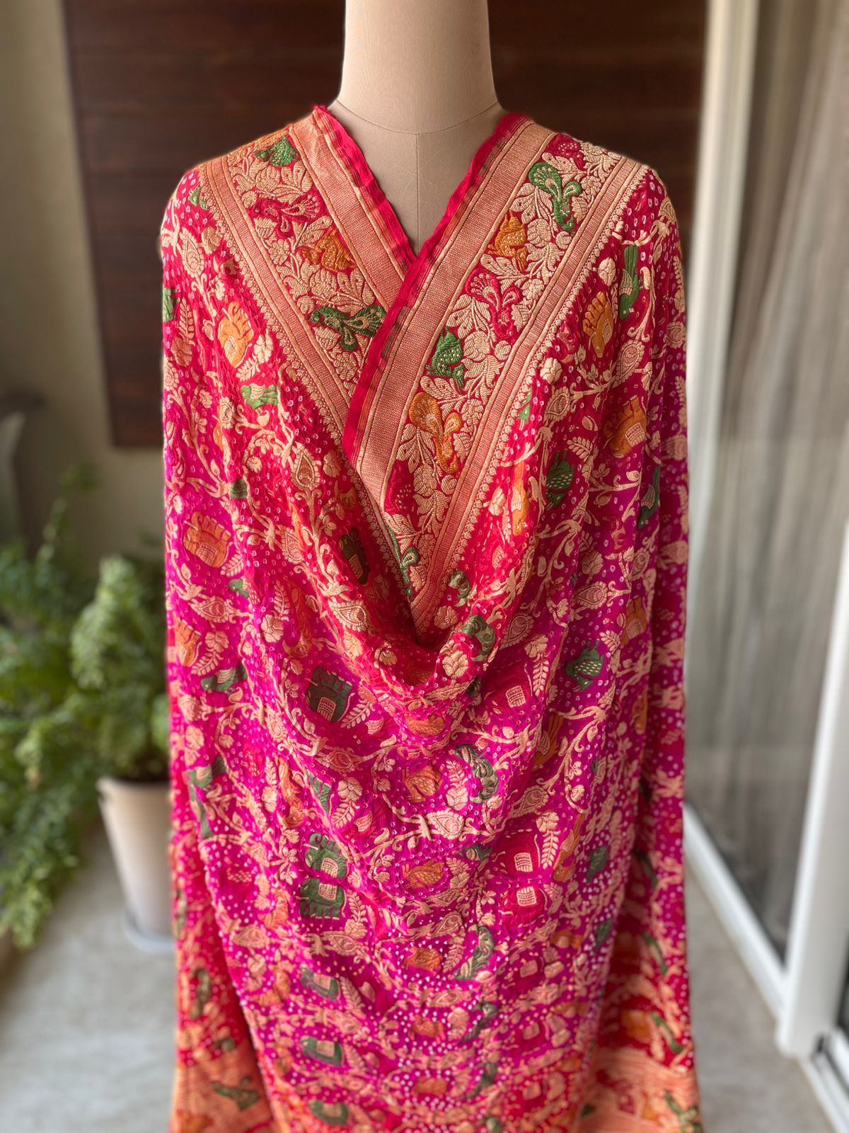 Anvika - Red & Pink Meenakari Tilfi Dupatta