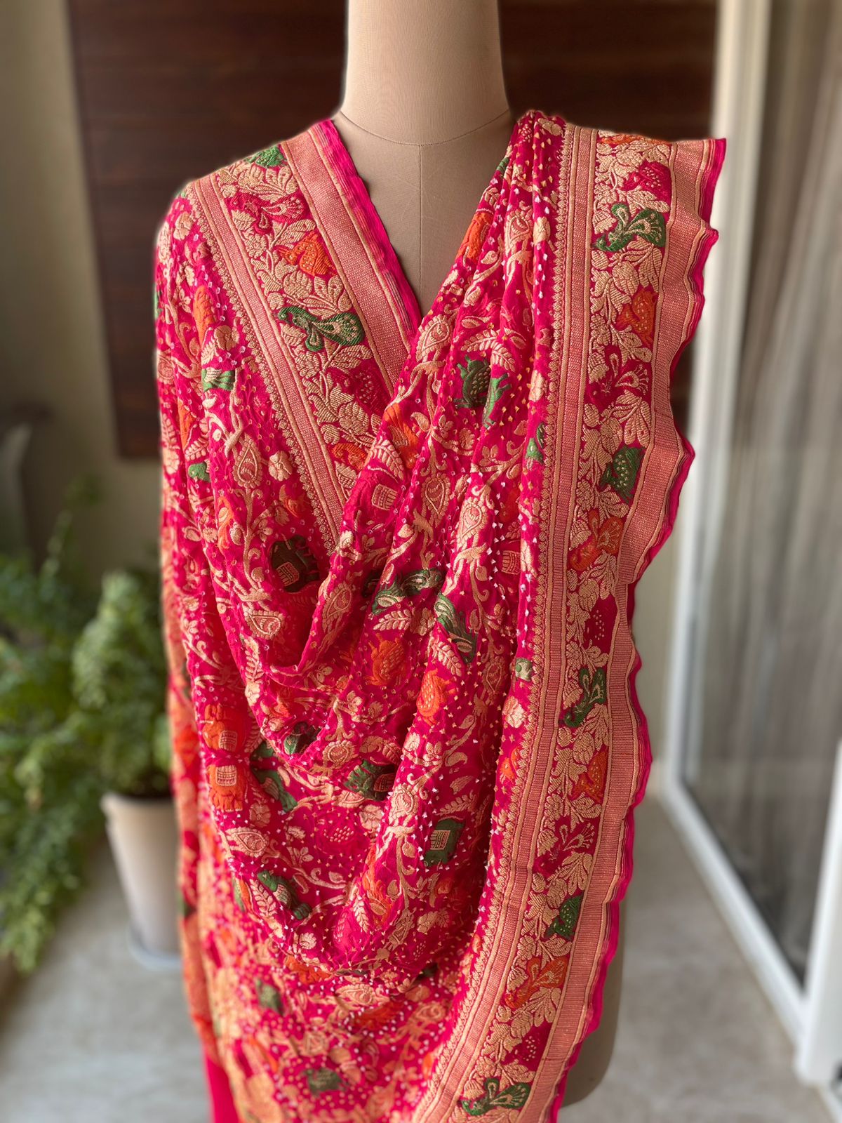 Itisha - Rani Pink Meenakari Tilfi Dupatta