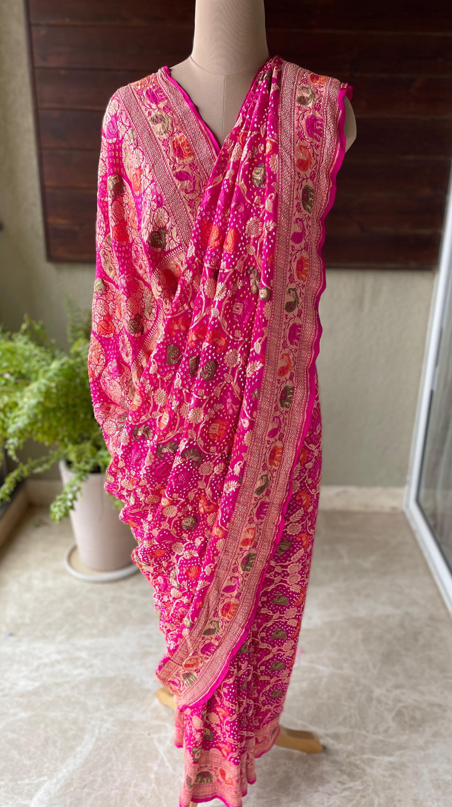 Vritti - Pink Tilfi Meenakari Bandhani Saree