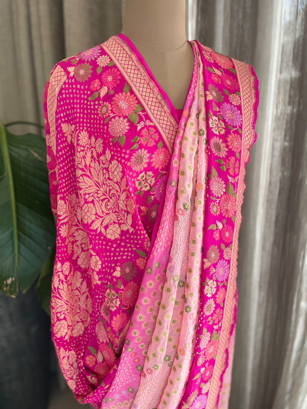 Tanuja - Pink & Peach Tilfi Meenakari Bandhani Saree