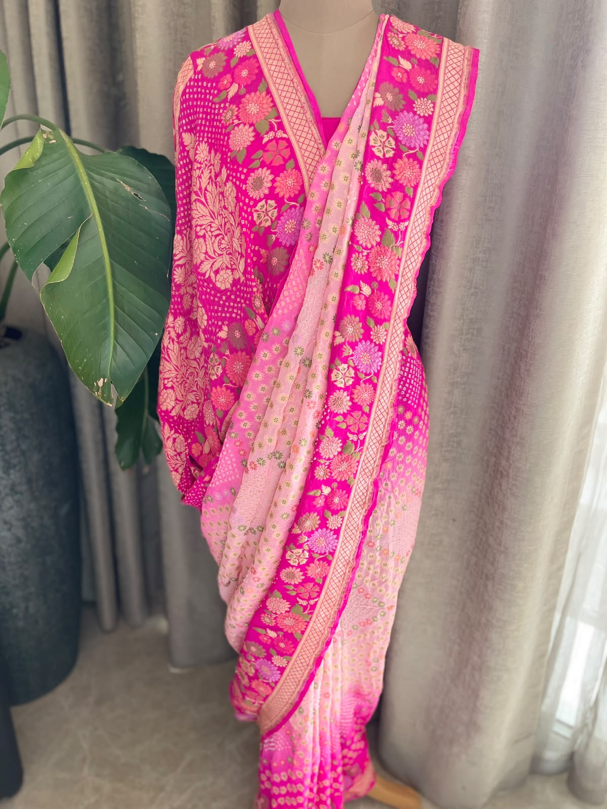 Tanuja - Pink & Peach Tilfi Meenakari Bandhani Saree