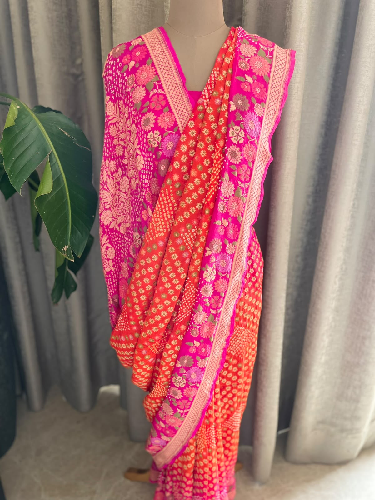 Yukti - Pink & Orange Tilfi Meenakari Bandhani Saree
