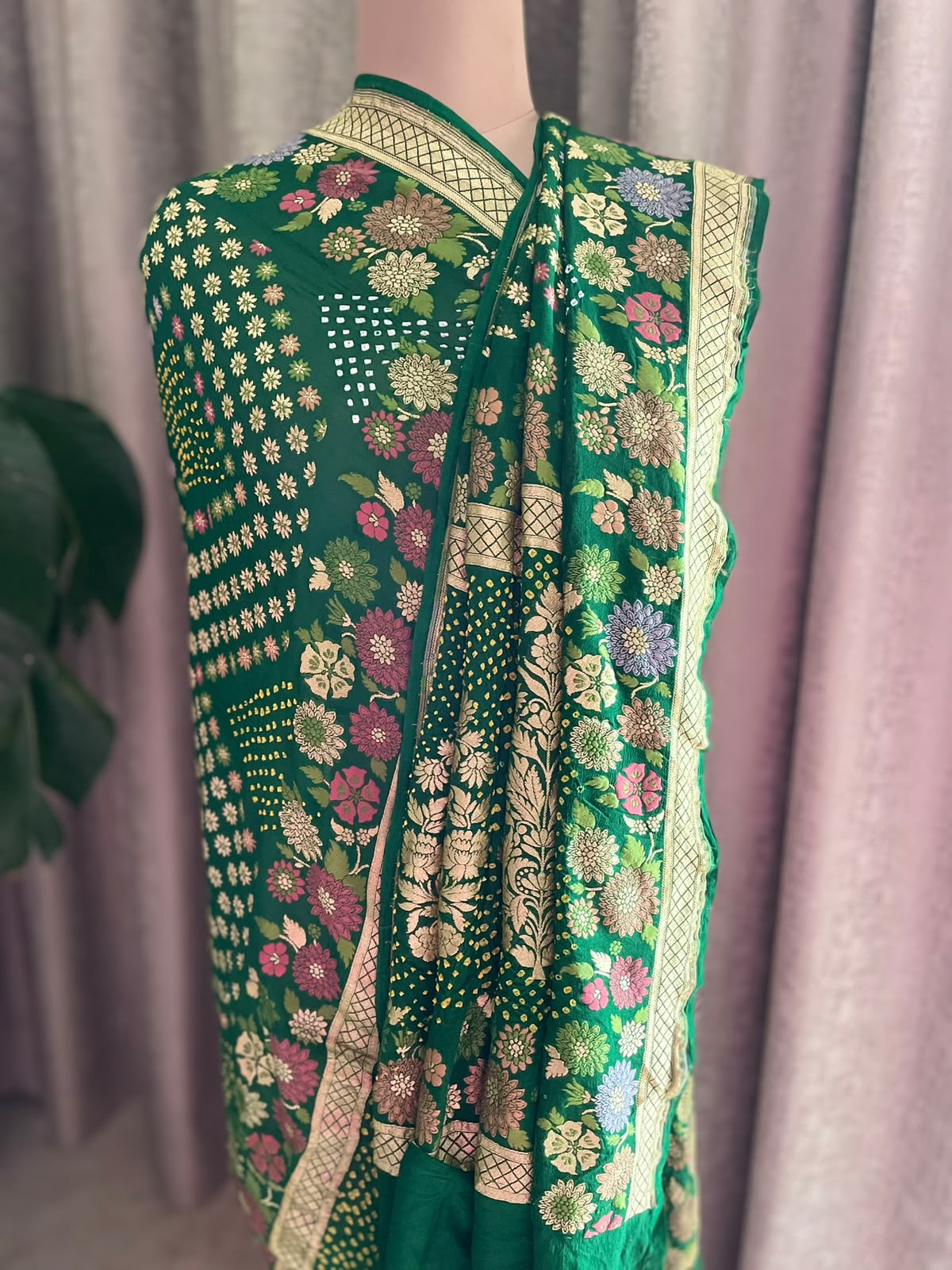 Bhumika - Green Tilfi Meenakari Bandhani Dupatta