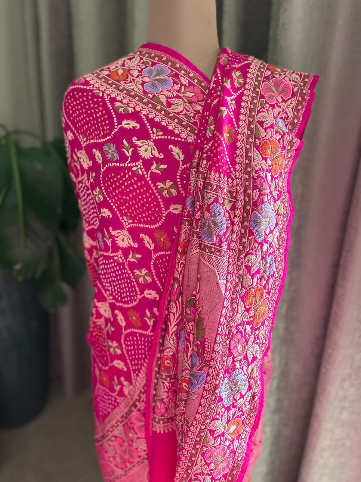 Ashita - Pink Tilfi Meenakari Bandhani Dupatta