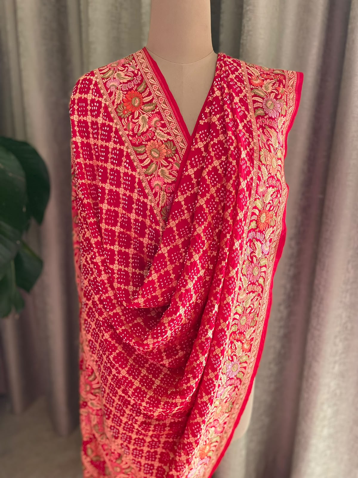 Poorvi - Red Tilfi Meenakari Bandhani Dupatta