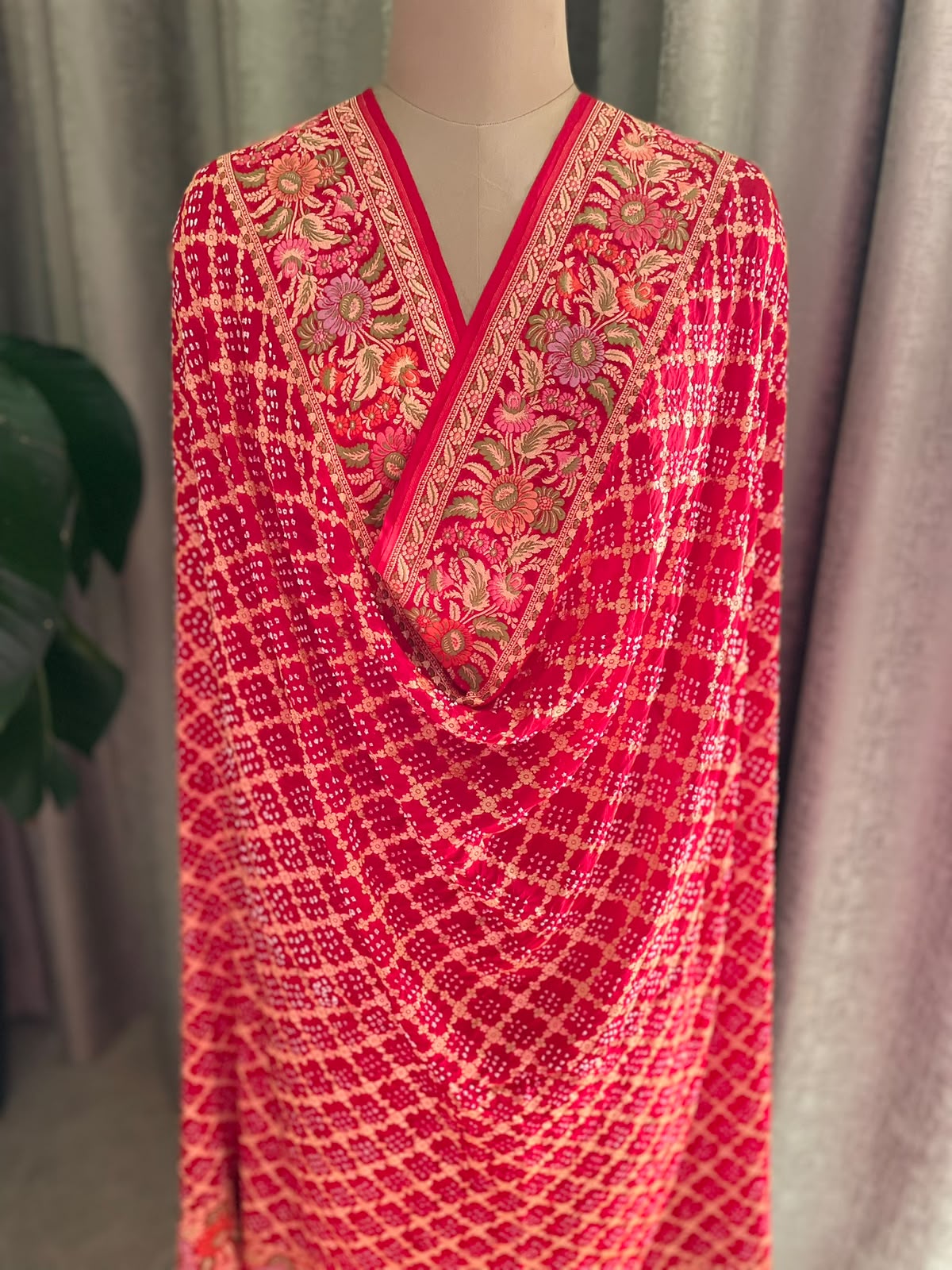 Poorvi - Red Tilfi Meenakari Bandhani Dupatta