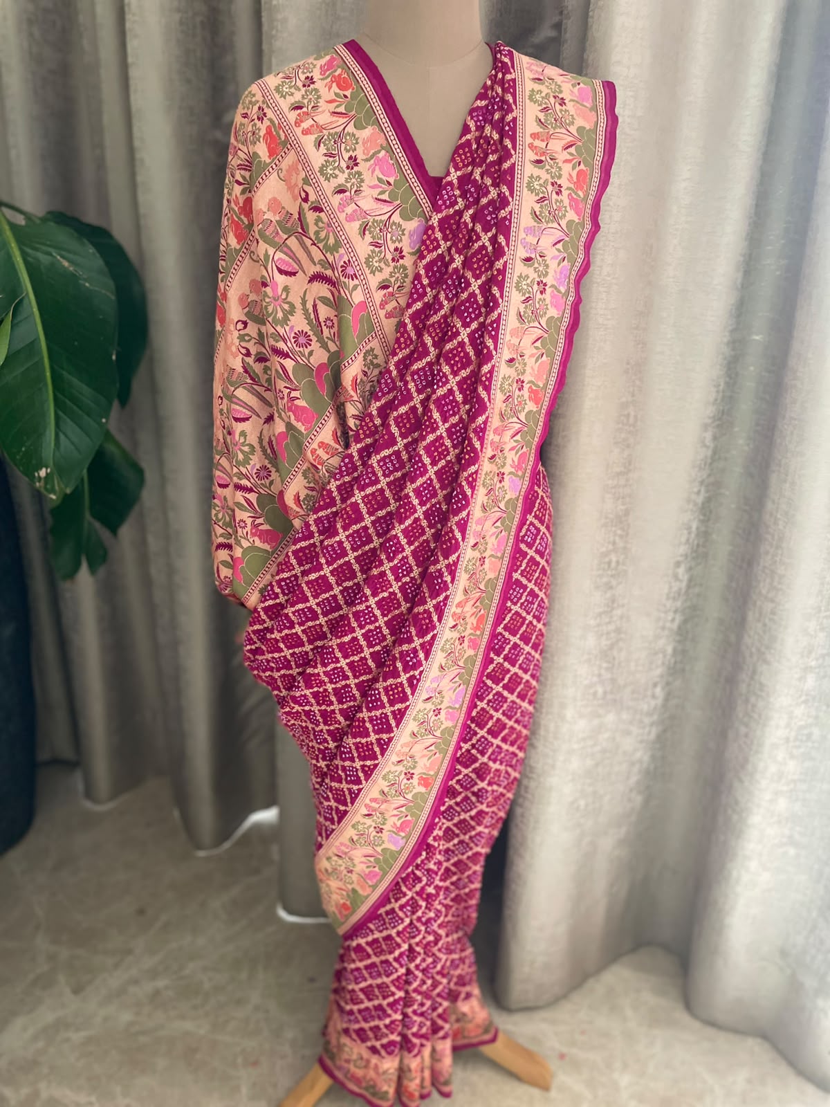 Mohini - Magenta Tilfi Meenakari Bandhani Saree