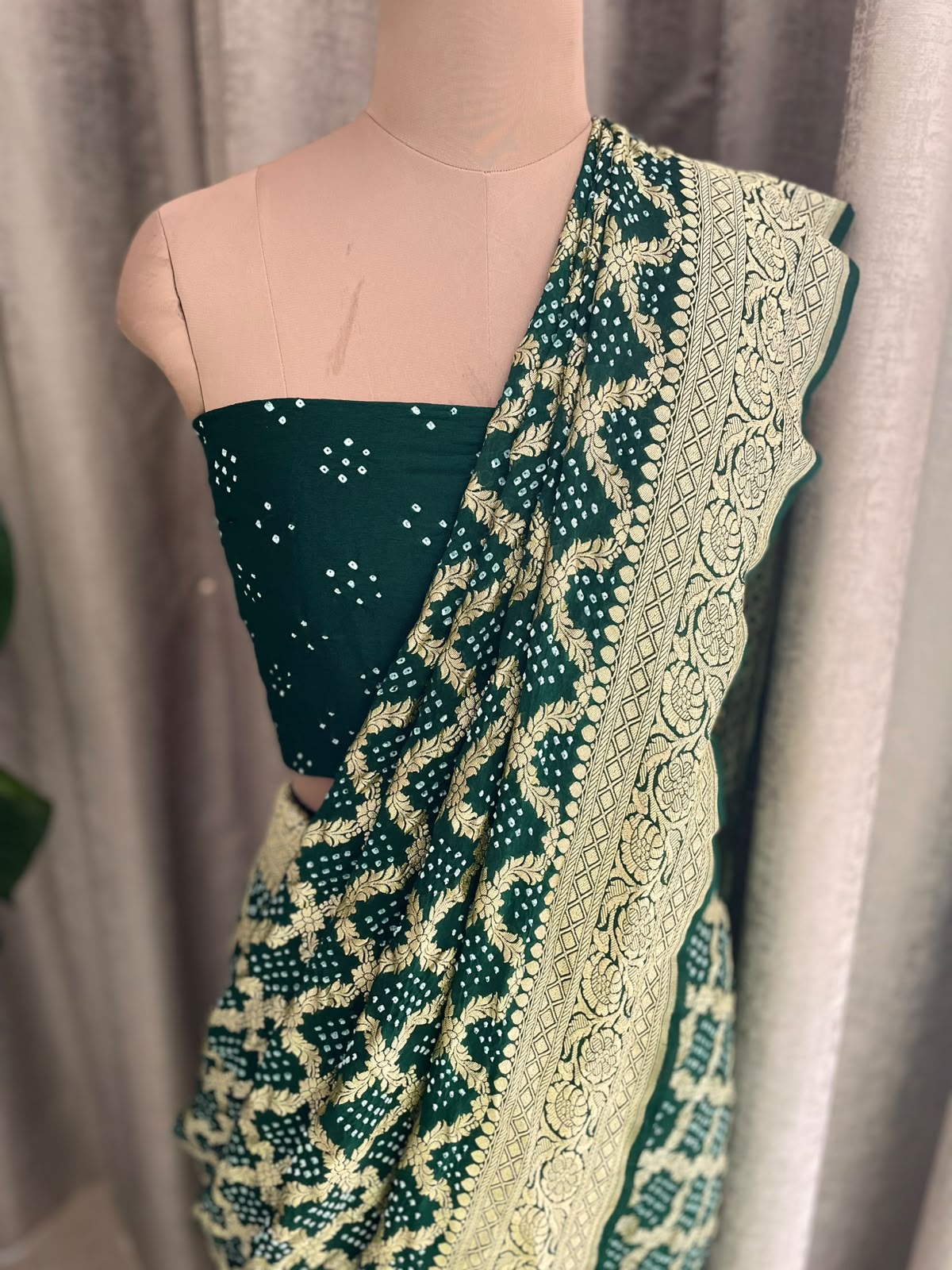 Mishka - Green Bandhani Banarasi Saree