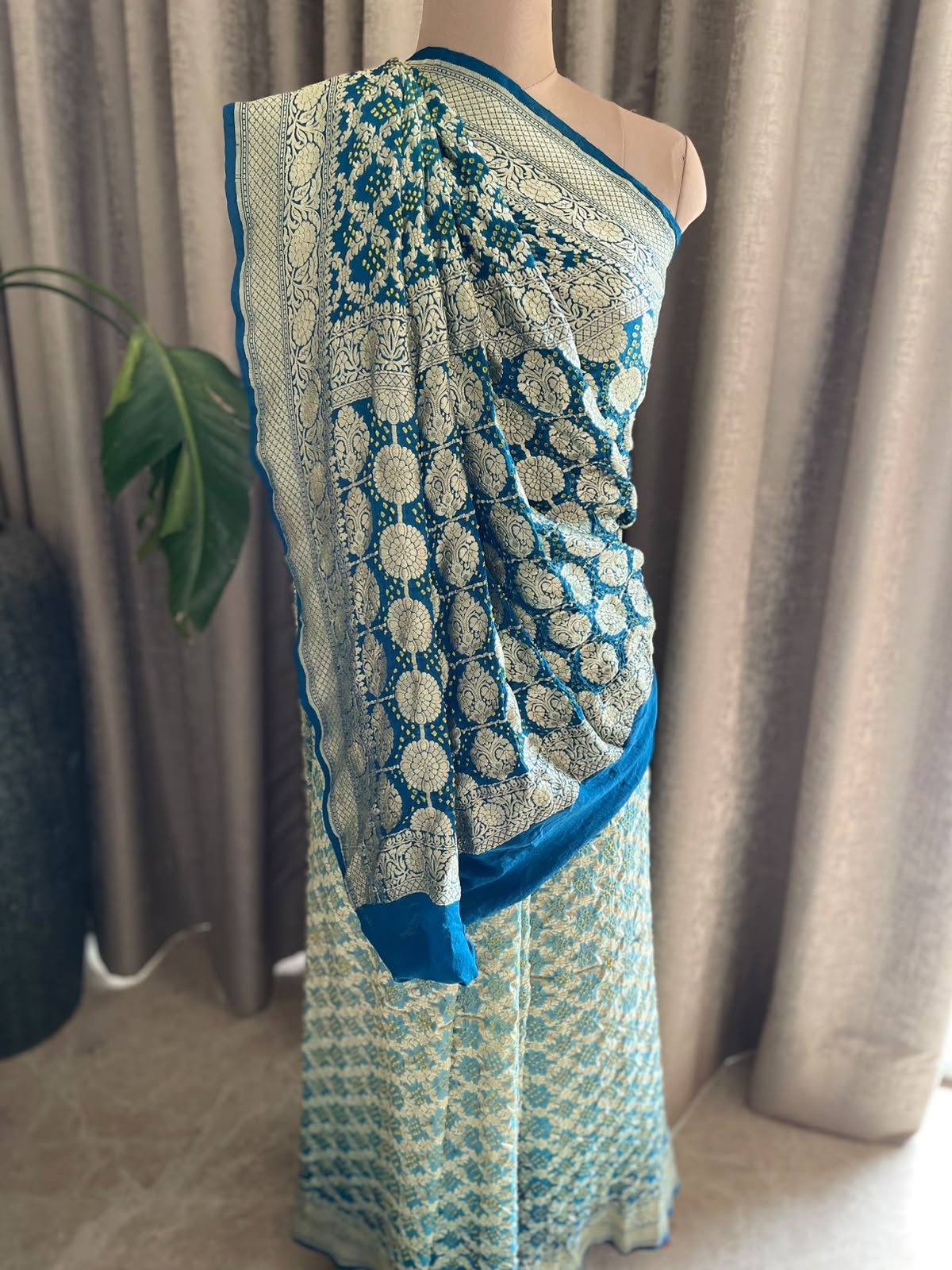 Vritika - Shaded Blue Bandhani Banarasi Saree