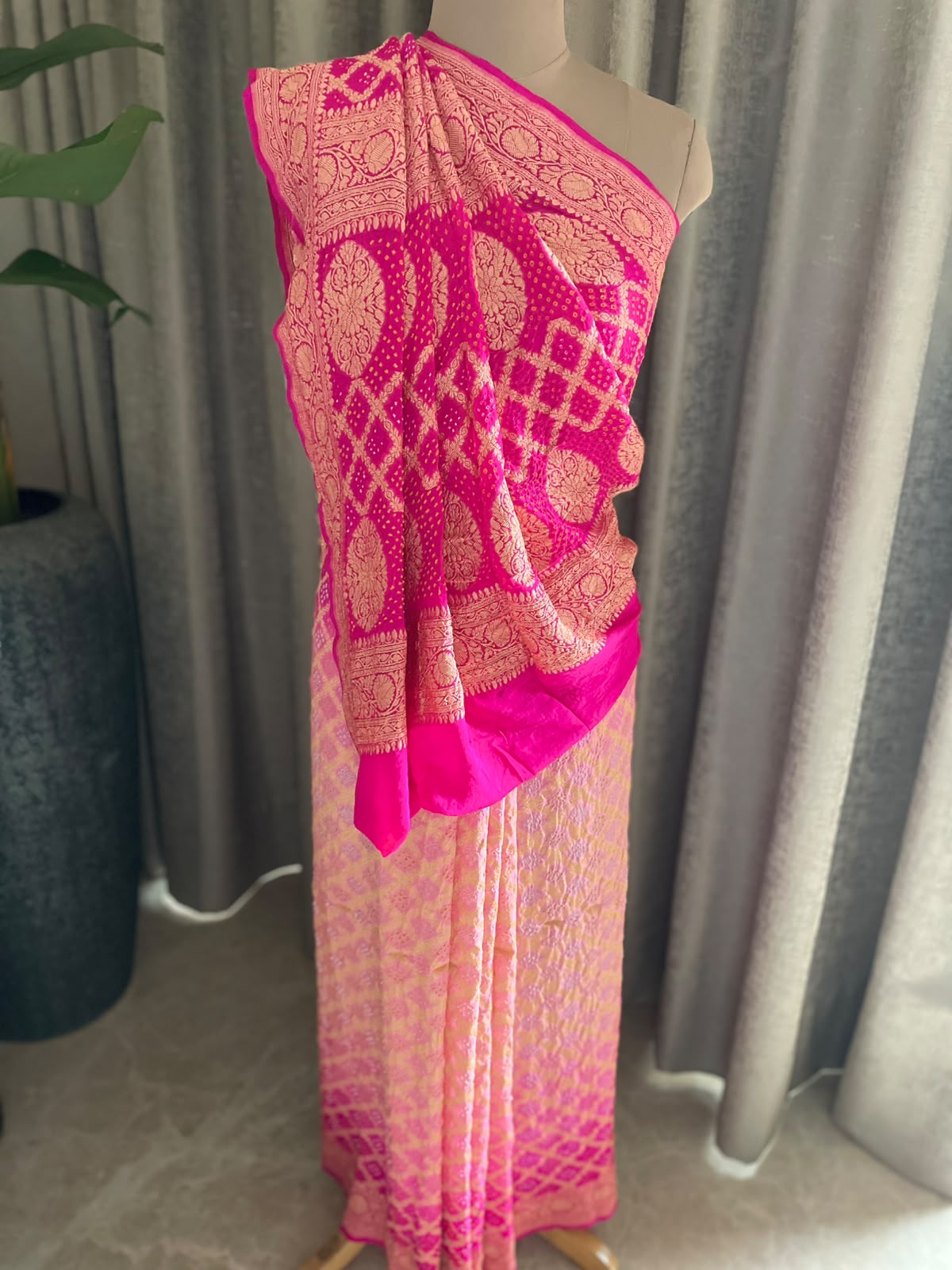 Smitha - Pink & Peach Bandhani Banarasi Saree