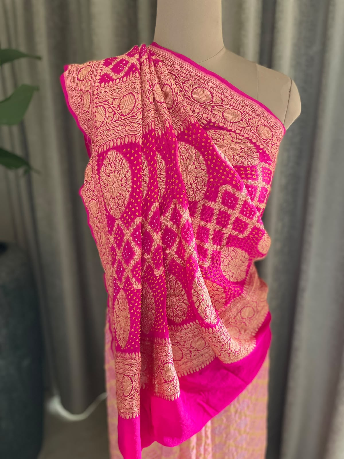 Smitha - Pink & Peach Bandhani Banarasi Saree