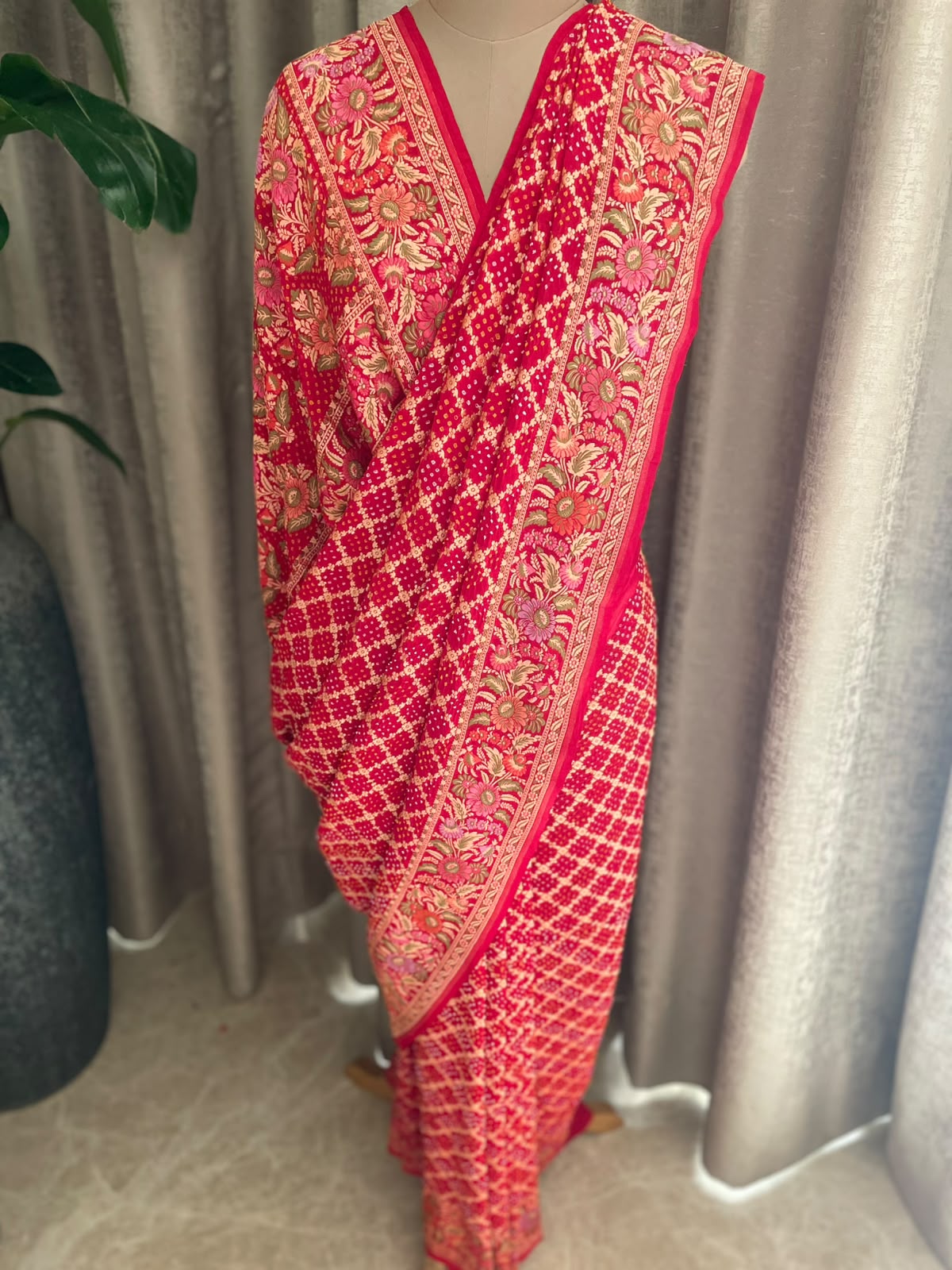 Shriya - Red Tilfi Meenakari Bandhani Saree