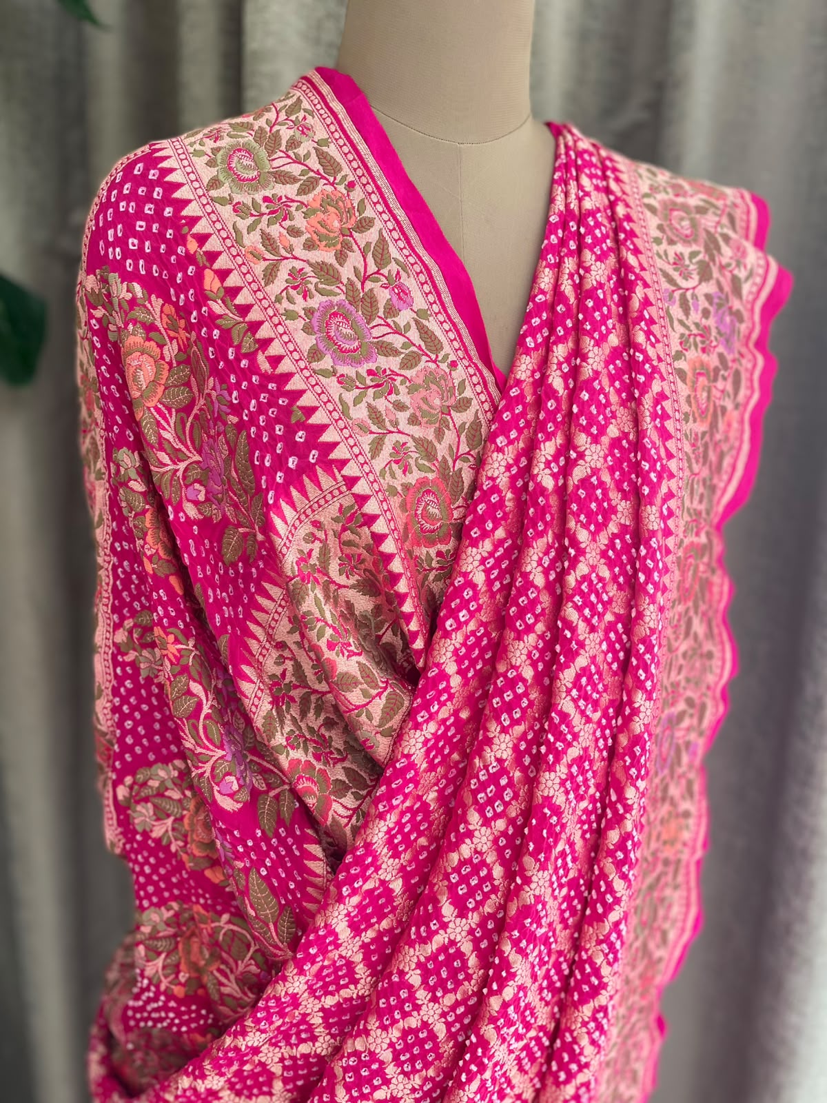 Himani - Pink Tilfi Meenakari Bandhani Saree