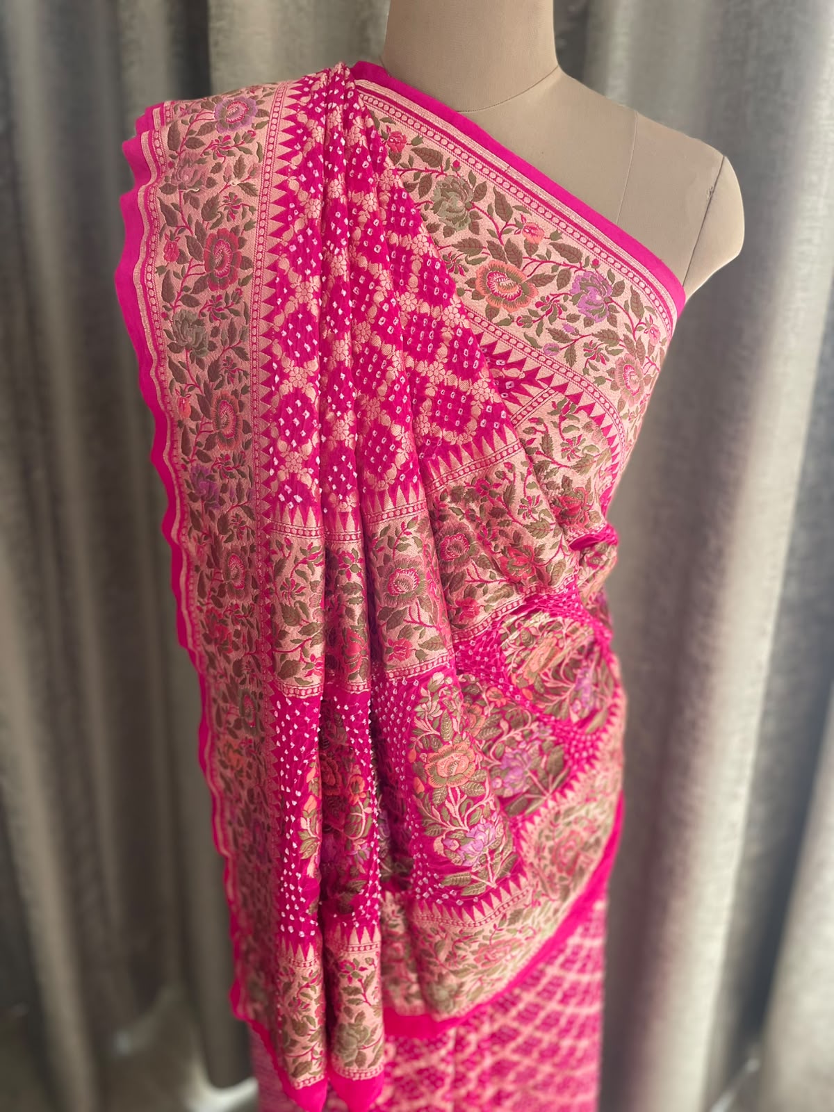 Himani - Pink Tilfi Meenakari Bandhani Saree