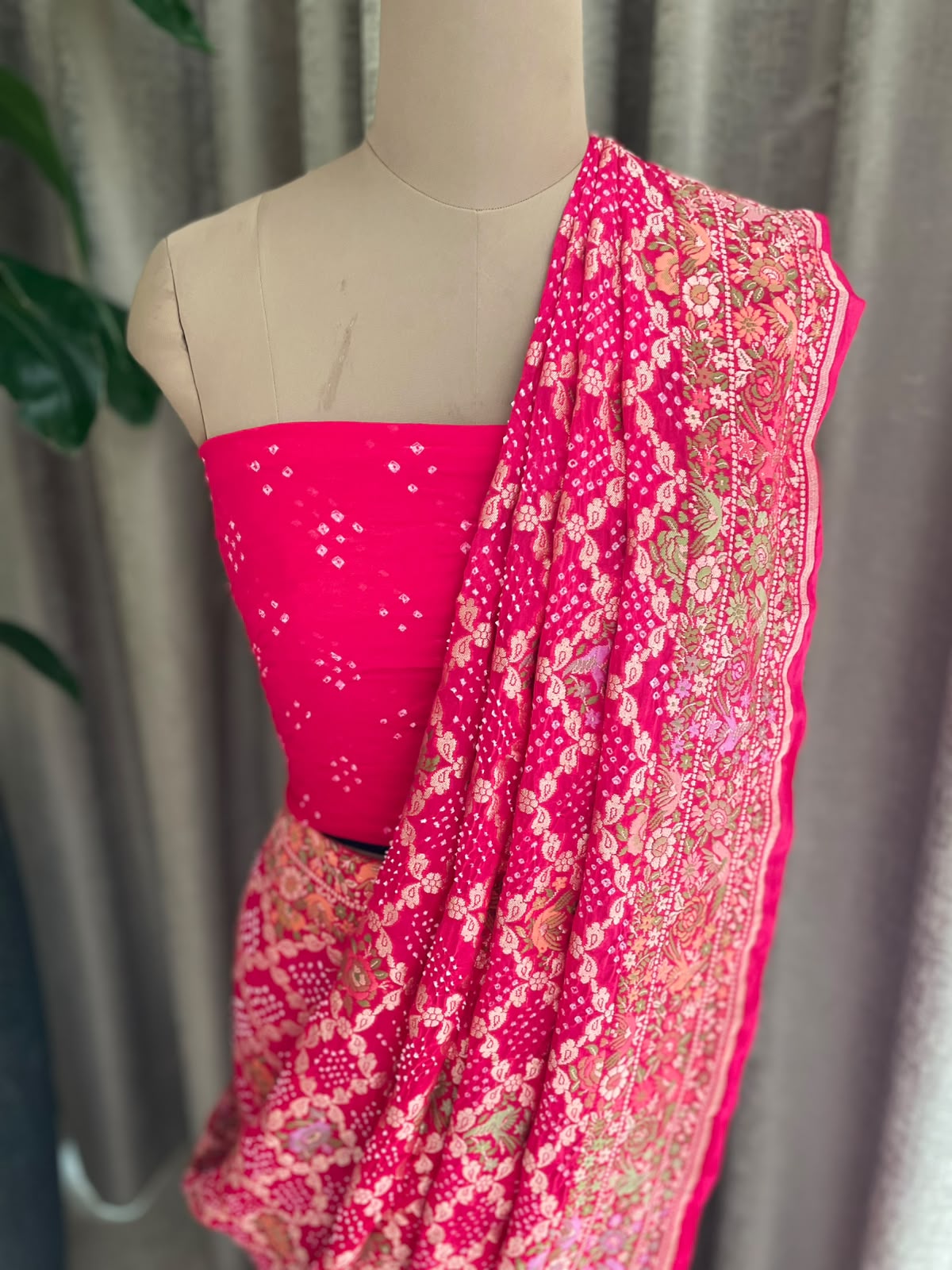 Abhaya - Rani Pink Tilfi Meenakari Bandhani Saree