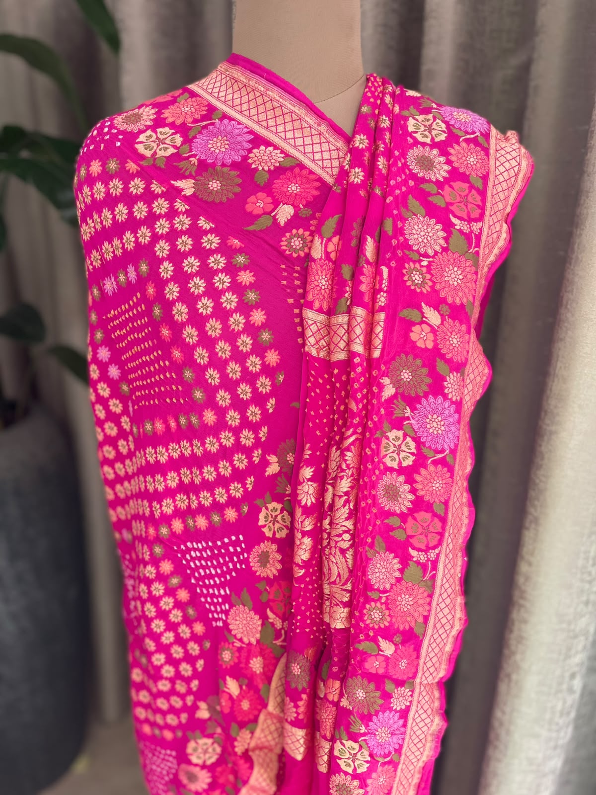 Ashita - Pink Tilfi Meenakari Bandhani Dupatta