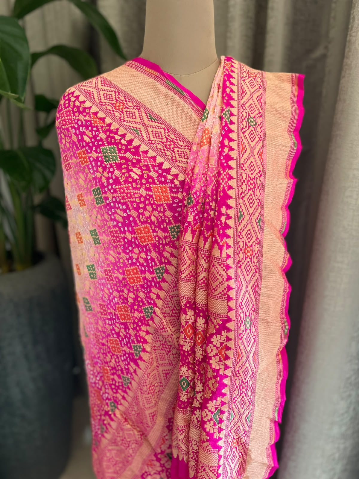 Mrinali - Pink & Peach Meenakari Bandhani Dupatta