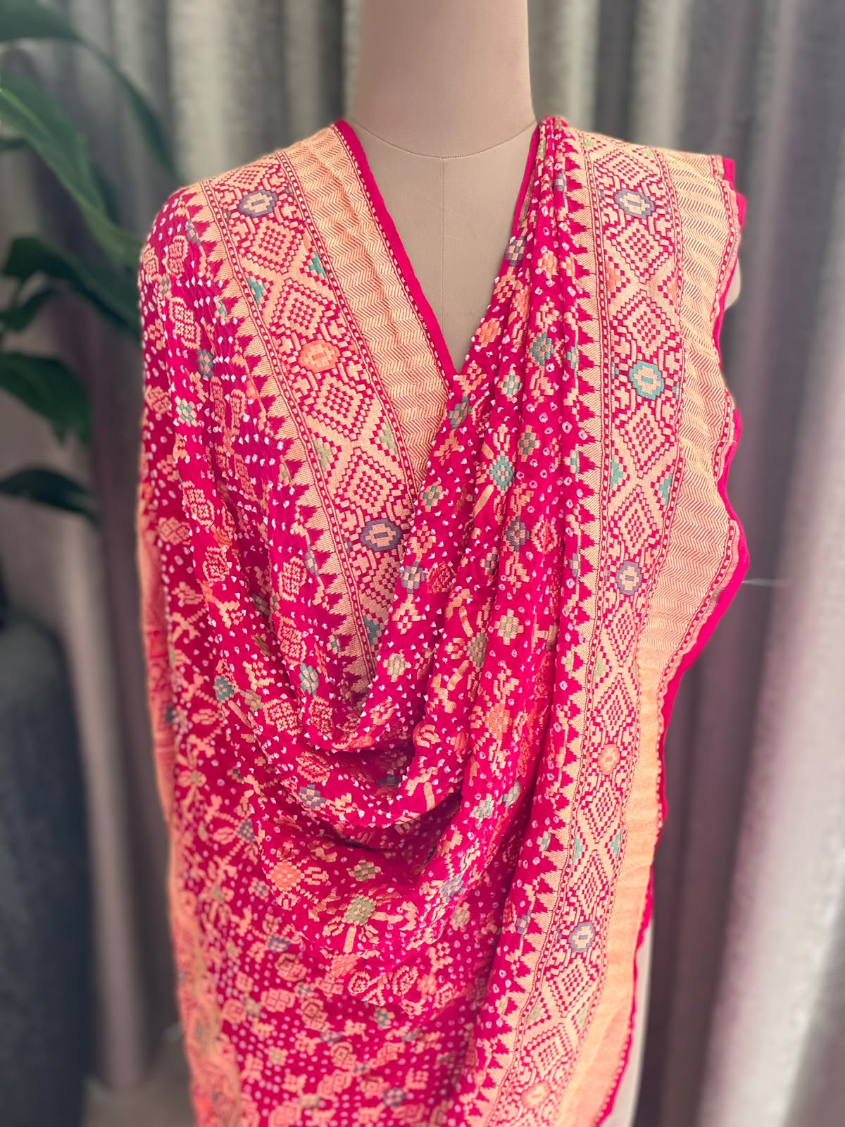 Yashvi - Rani Pink Meenakari Bandhani Dupatta
