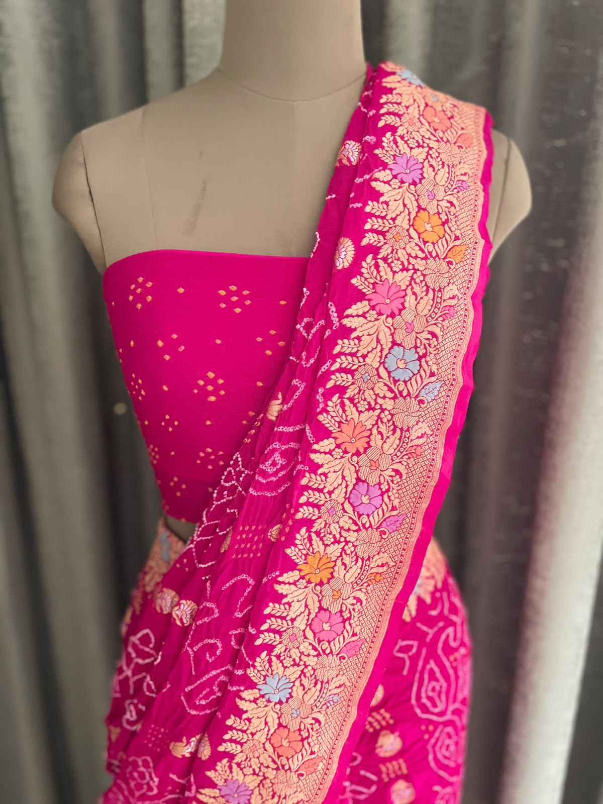 Aashita - Pink Tilfi Meenakari Bandhani Saree