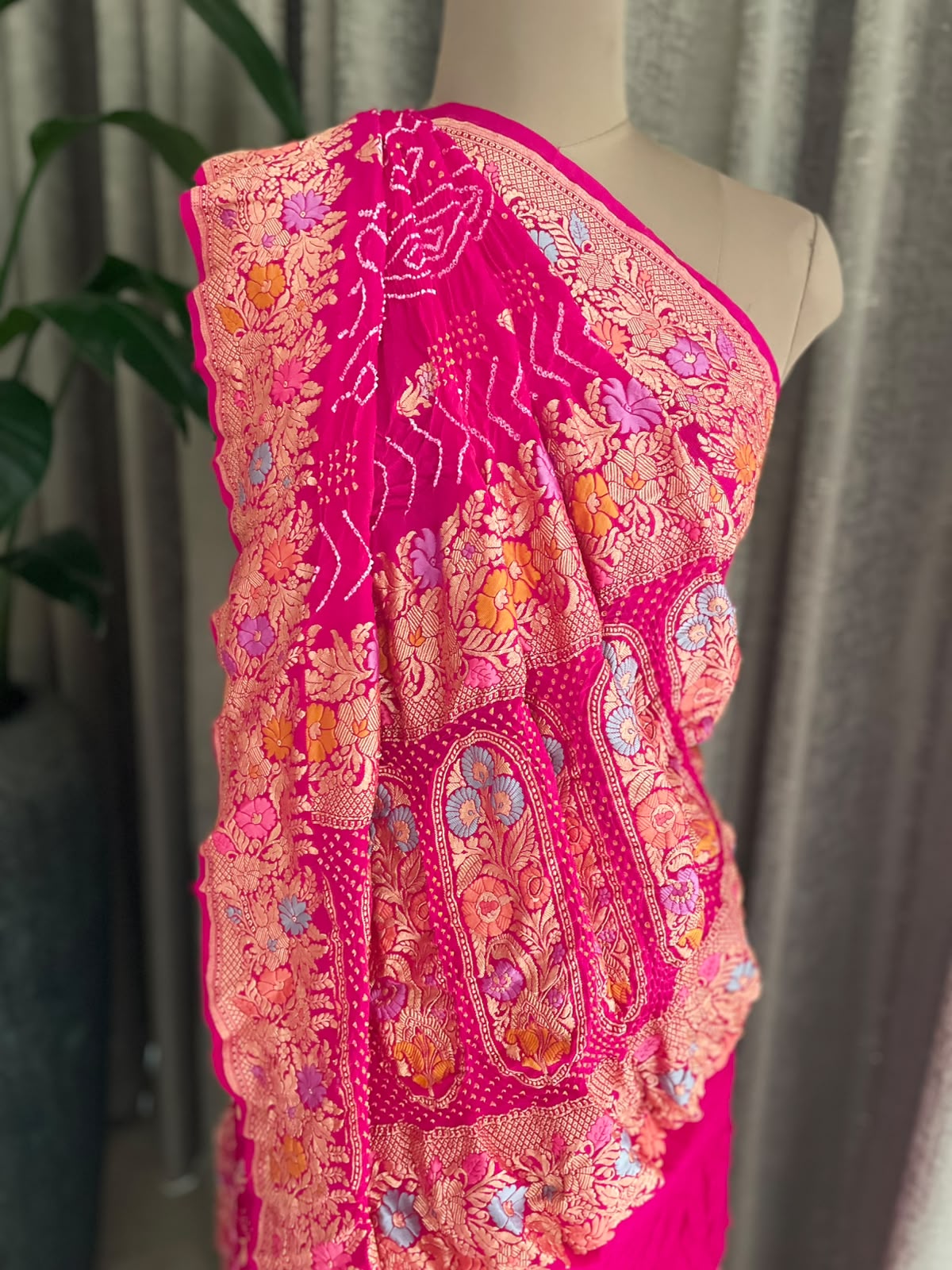 Aashita - Pink Tilfi Meenakari Bandhani Saree