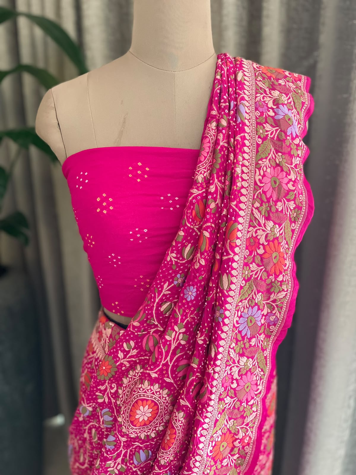 Manushree - Pink Tilfi Meenakari Bandhani Saree
