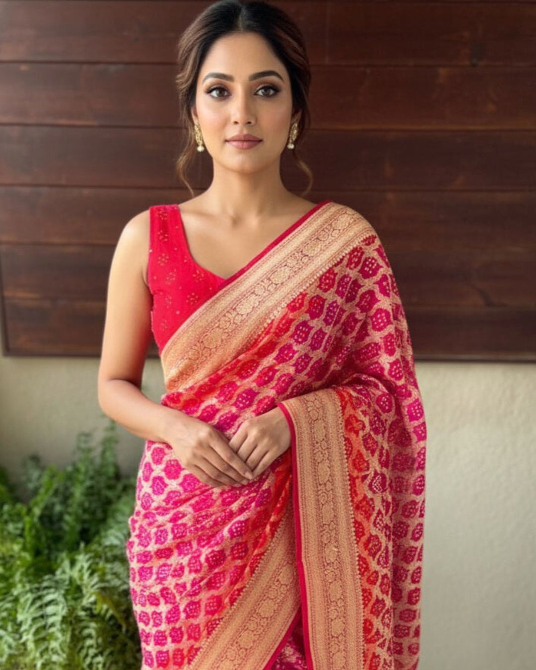 Namita - Red & Pink Bandhani Banarasi Saree