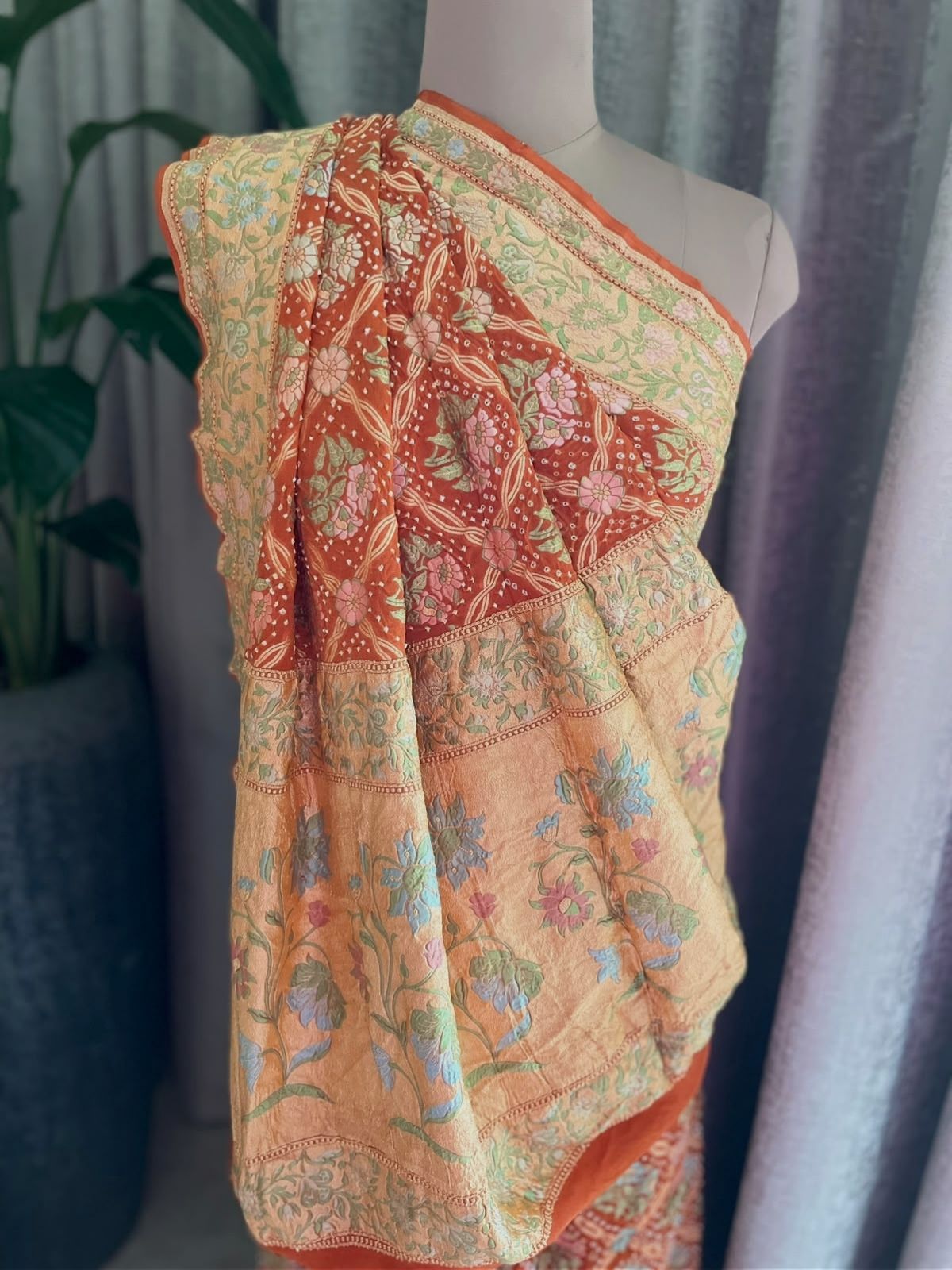 Mitali - Burnt Orange Tilfi Meenakari Bandhani Saree