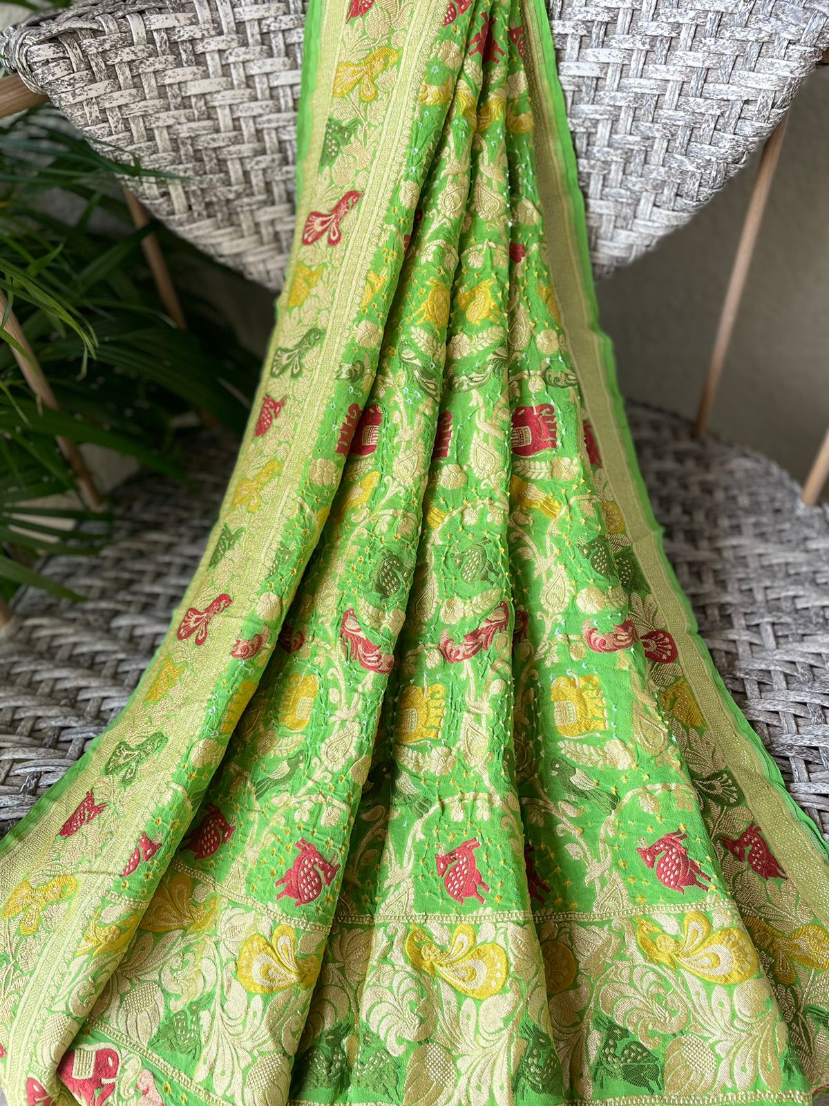 Akriti - Figure or Form Meenakari Motif Dupatta