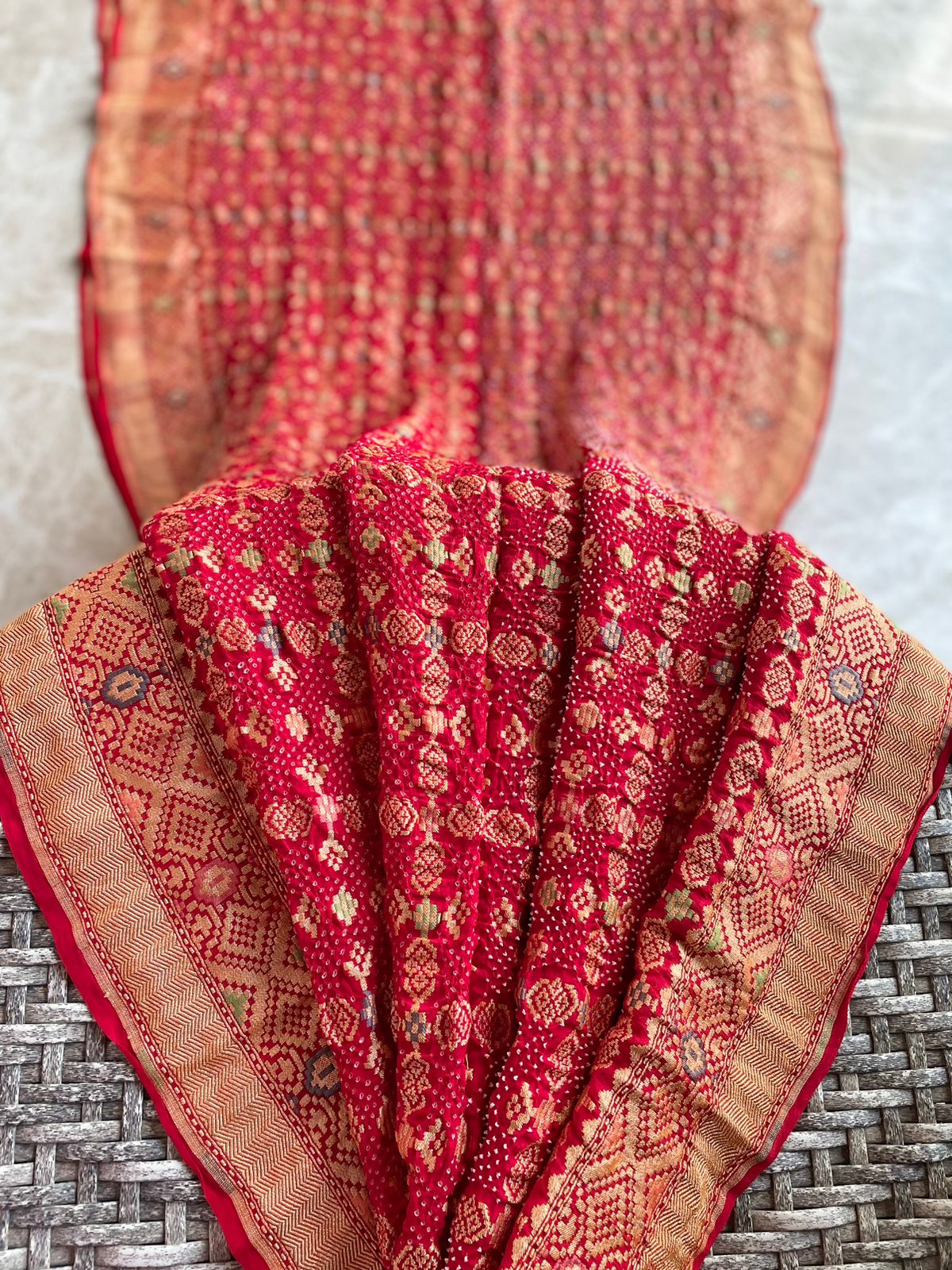 Saira - An Enchanting Princess Meenakari Saree