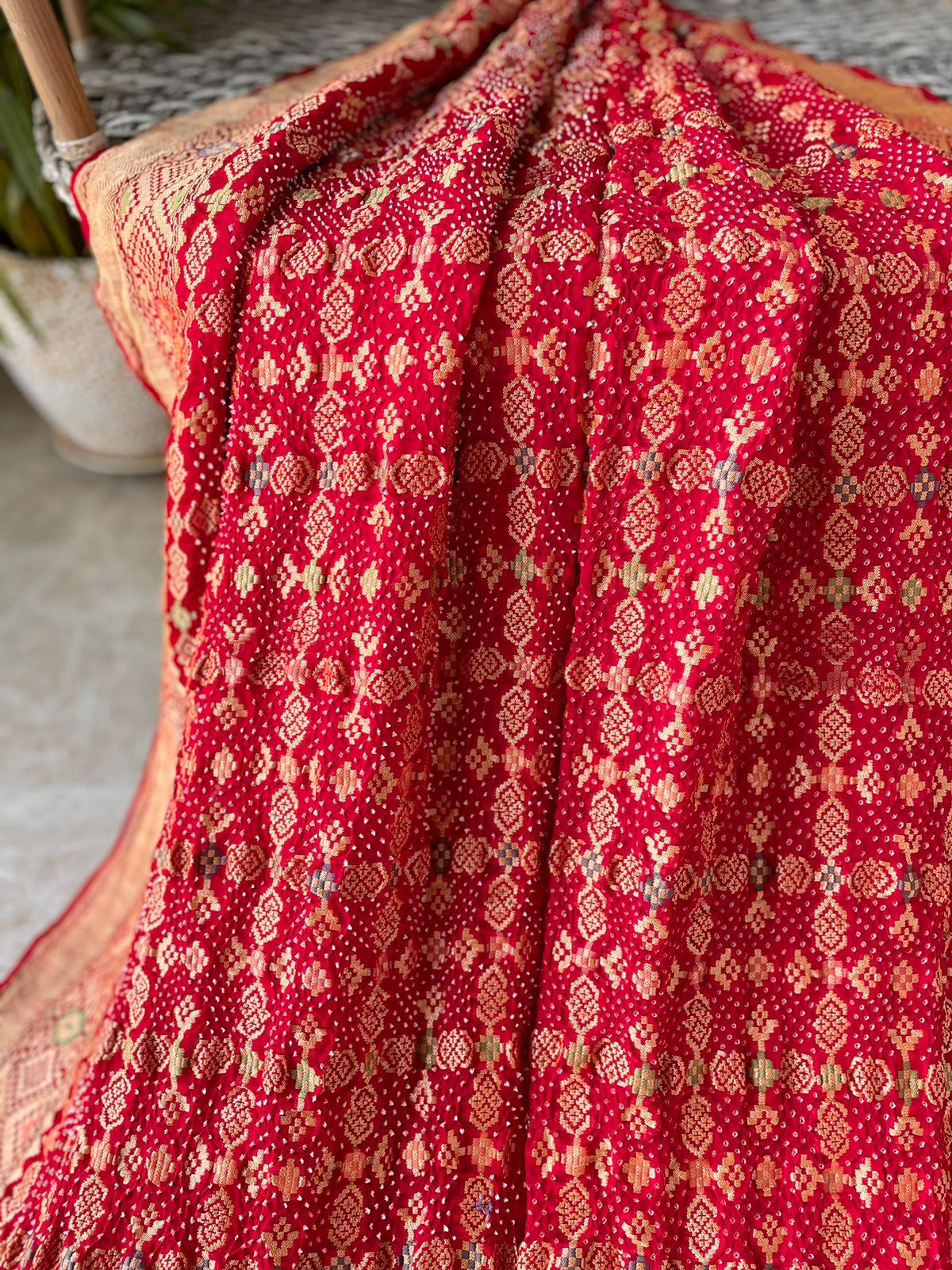 Saira - An Enchanting Princess Meenakari Saree