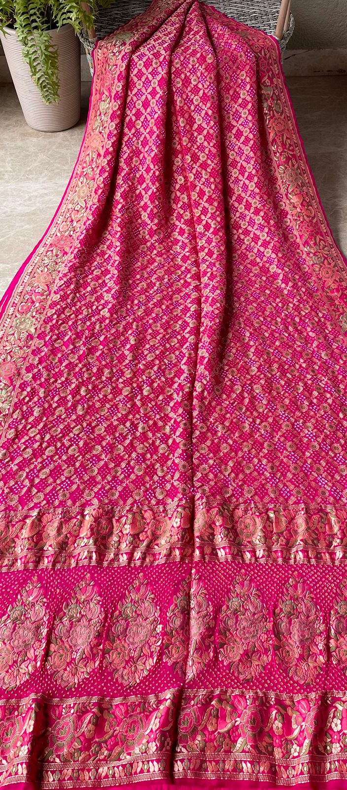 Arya - Noble Goddess Meenakari Motif Saree