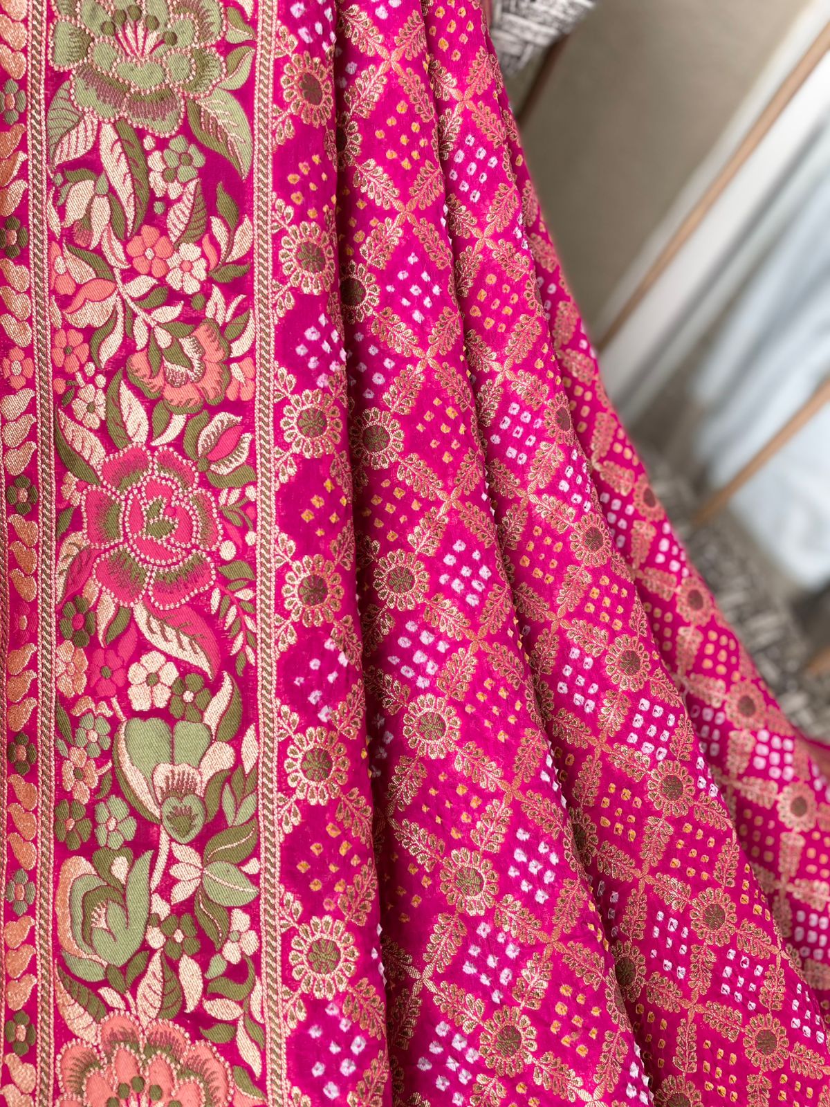 Arya - Noble Goddess Meenakari Motif Saree