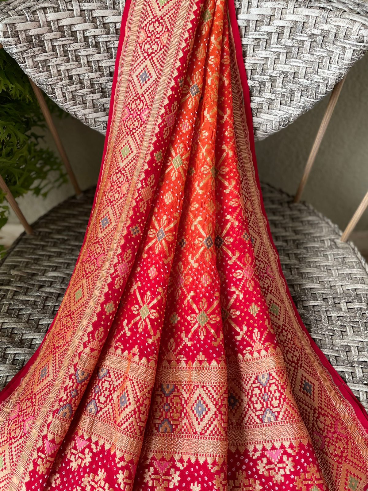 Tanishka - Goddess of Gold Meenakari Dupatta