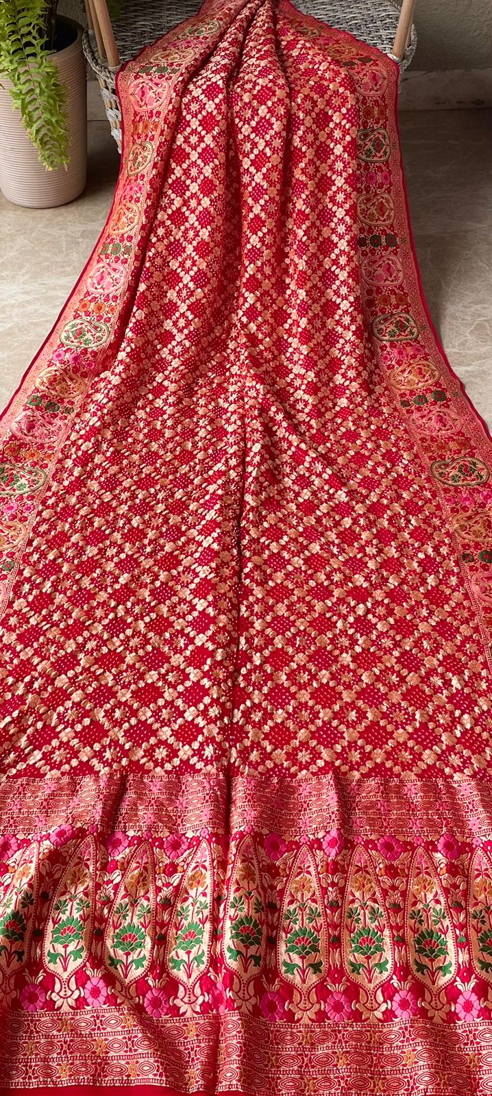 Raani Sa - The Respectful Queen Meenakari Motif Saree
