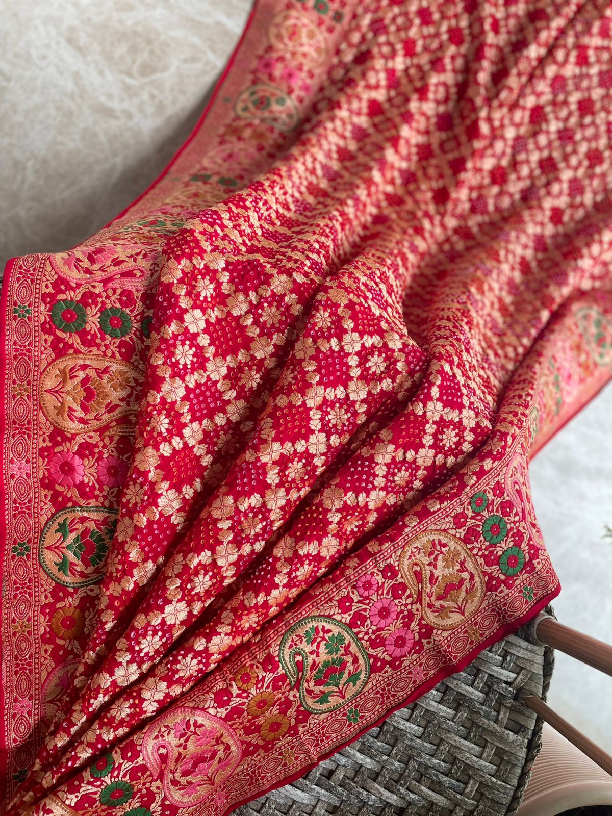 Raani Sa - The Respectful Queen Meenakari Motif Saree