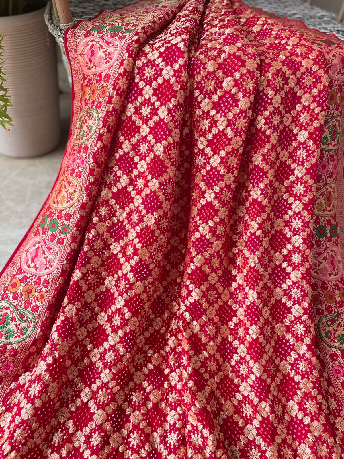 Raani Sa - The Respectful Queen Meenakari Motif Saree
