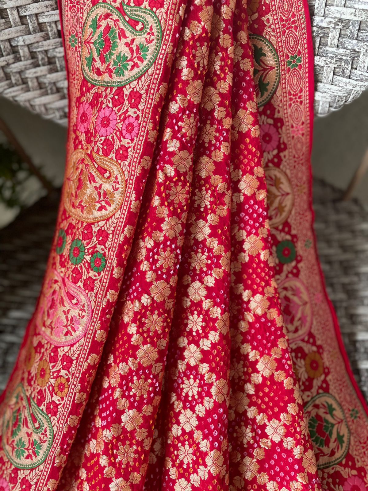 Raani Sa - The Respectful Queen Meenakari Motif Saree