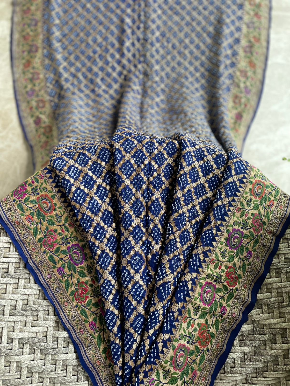 Diti - Brilliance Meenakari Motif Saree