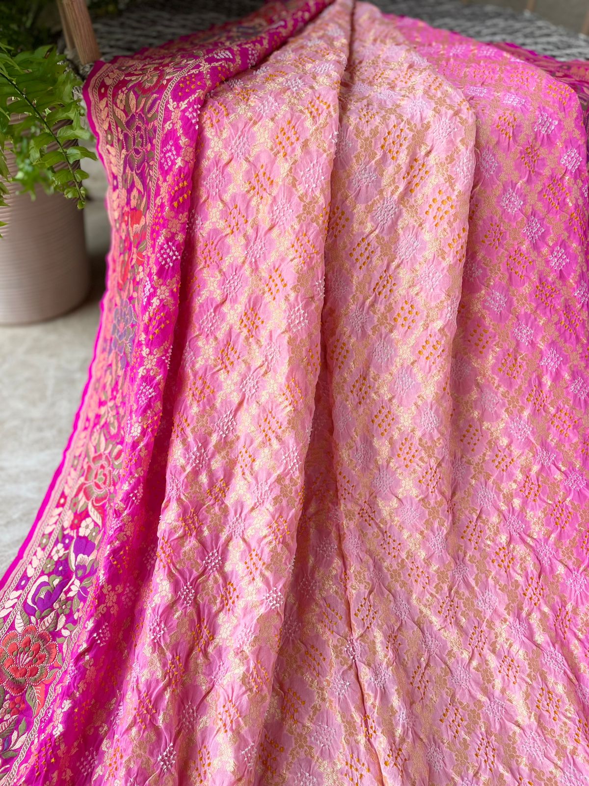 Hetvi - Love Meenakari Motif Saree