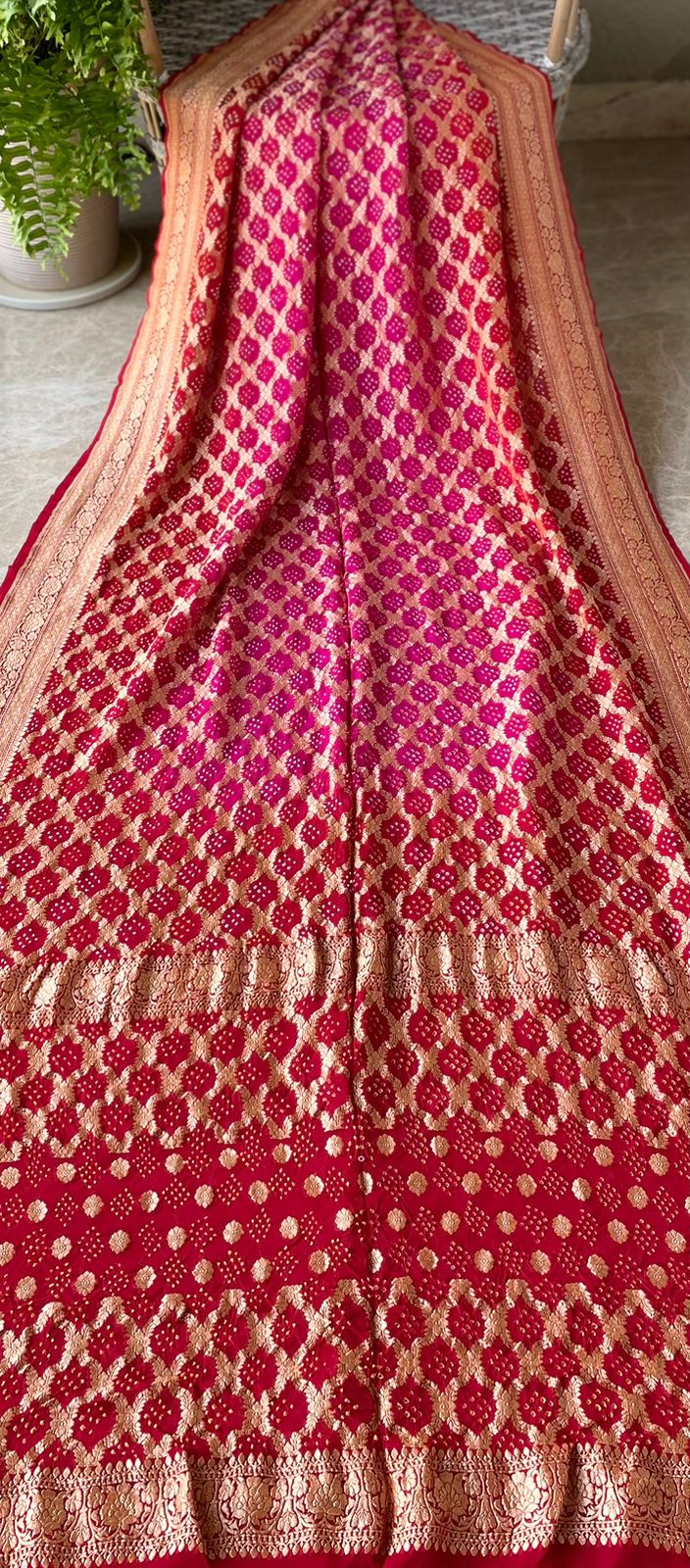 Namita - Red & Pink Bandhani Banarasi Saree