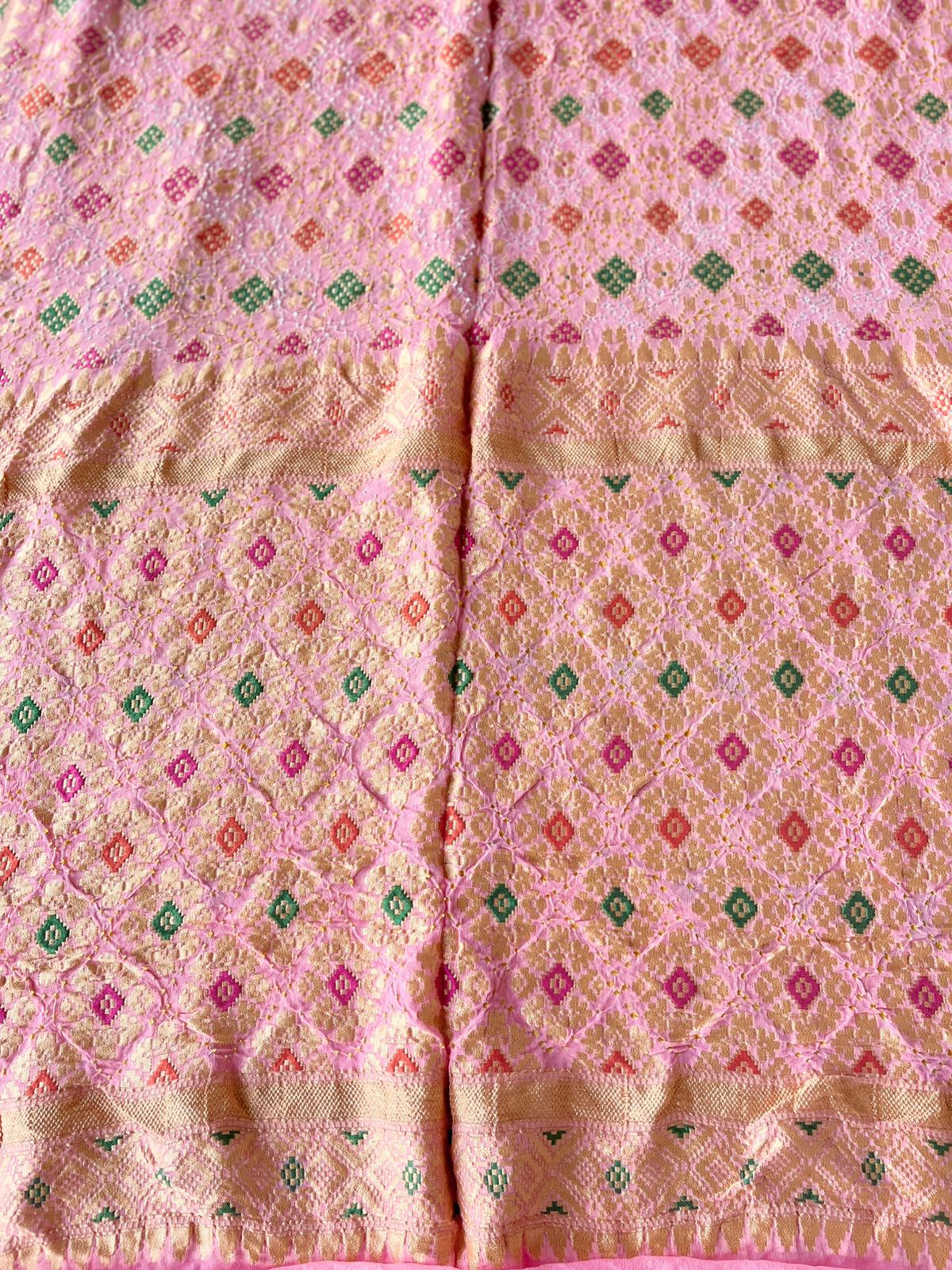 Ahaana - Ray of Morning Glory Meenakari Saree