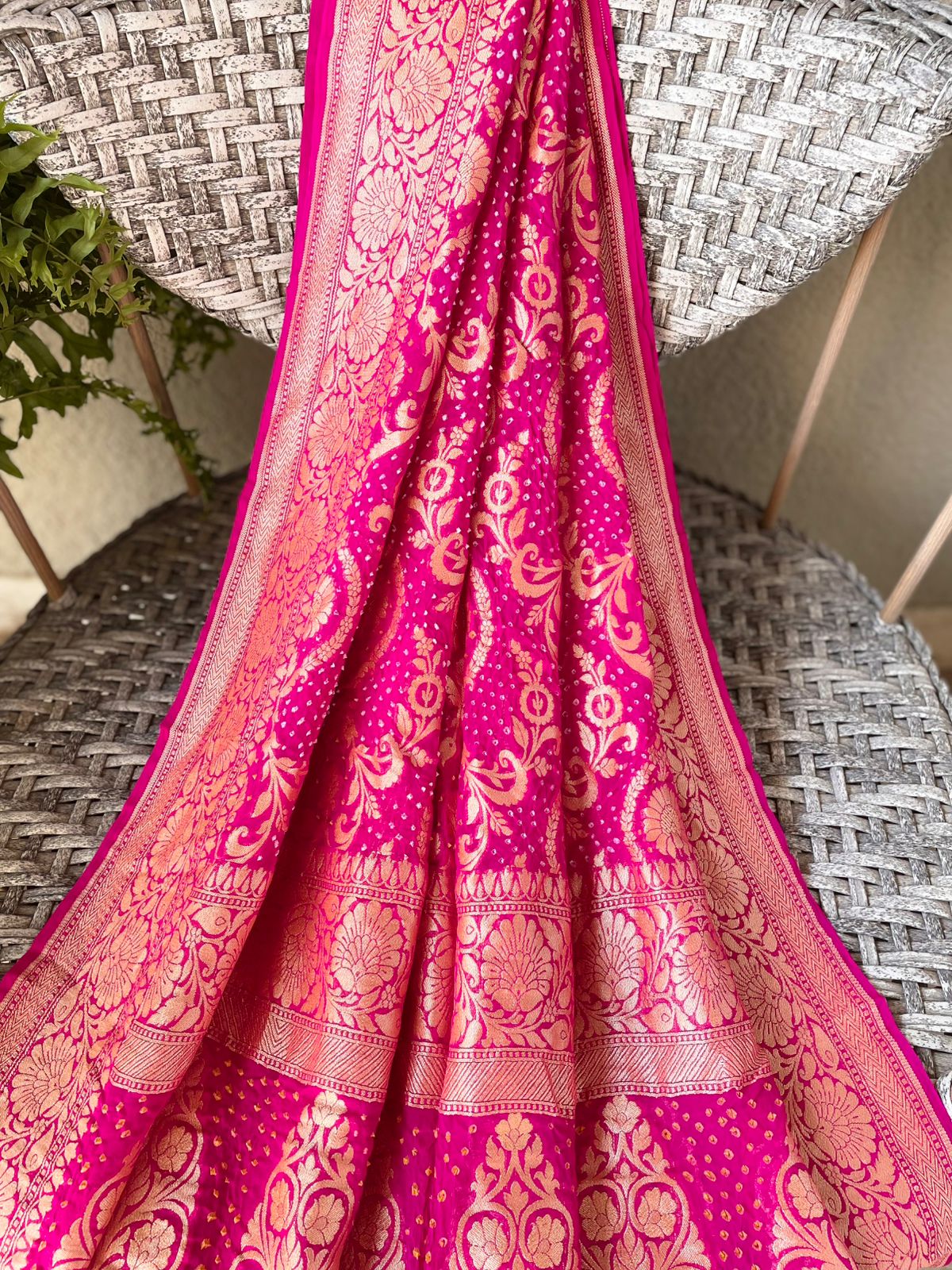 Mehreen - Pink Bandhani Banarasi Dupatta