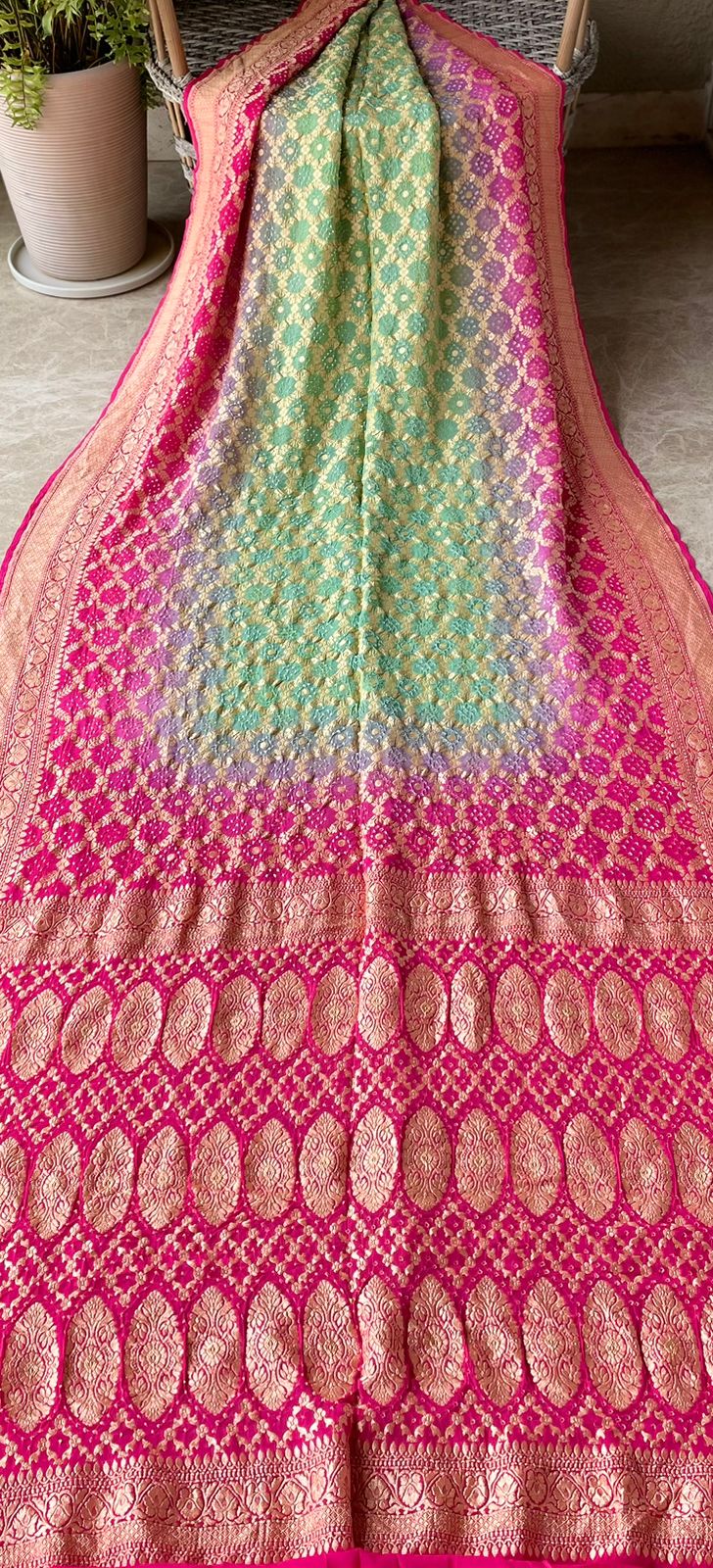 Aashvi - Rose Pink & Green Bandhani Banarasi Saree