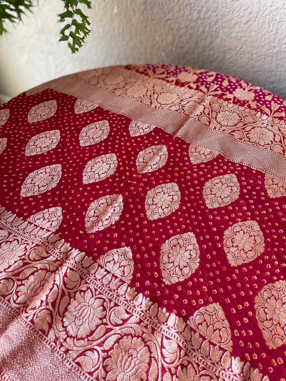 Kamna - Red & Pink Bandhani Banarasi Dupatta