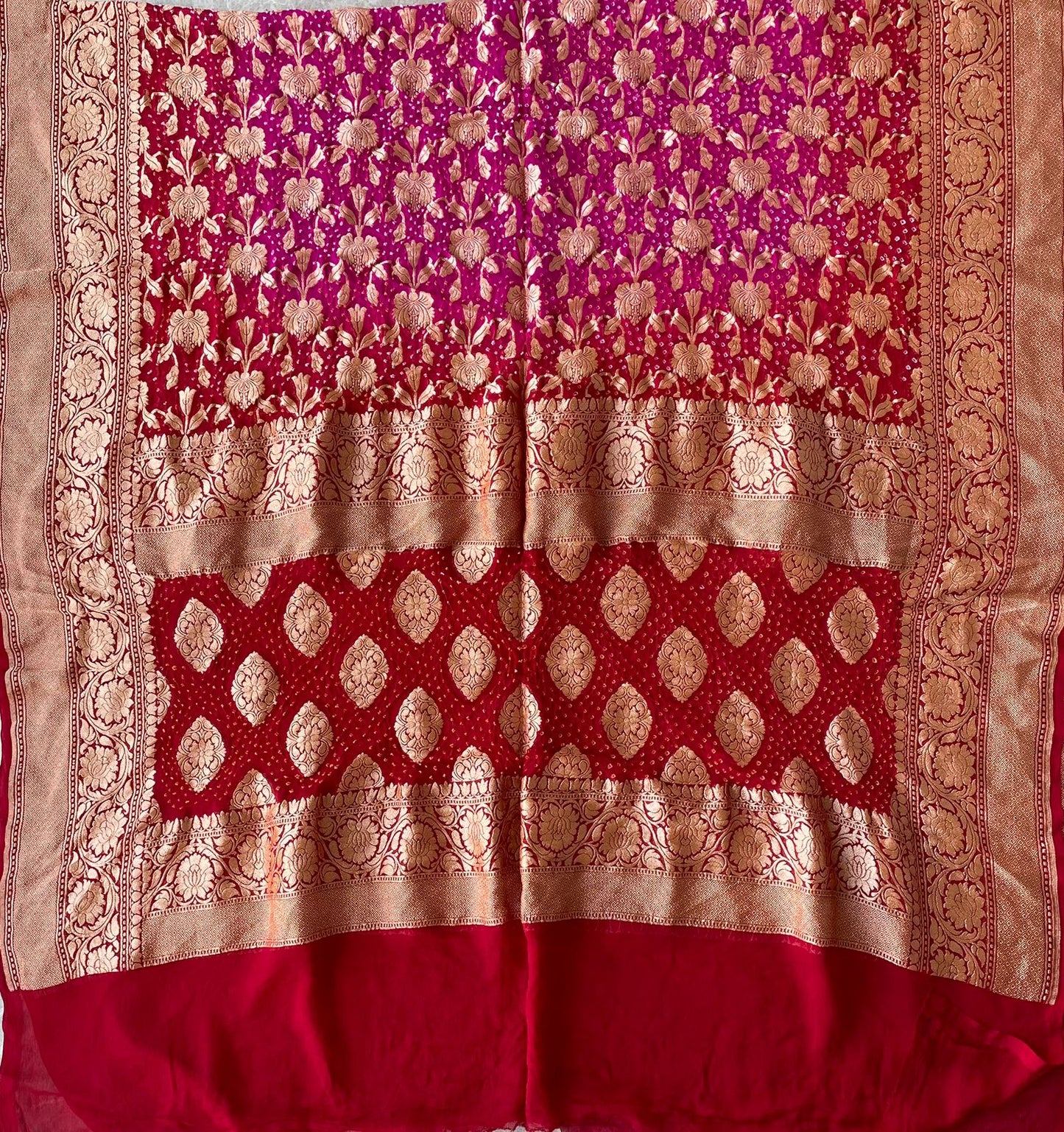 Kamna - Red & Pink Bandhani Banarasi Dupatta