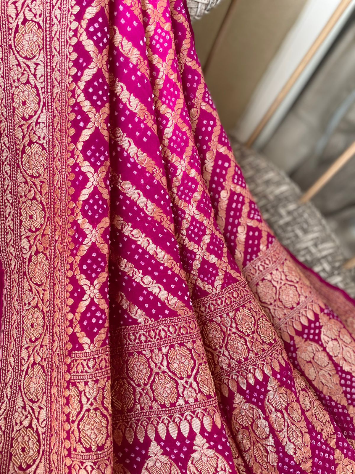 Joyita - Magenta & Pink Bandhani Banarasi Dupatta